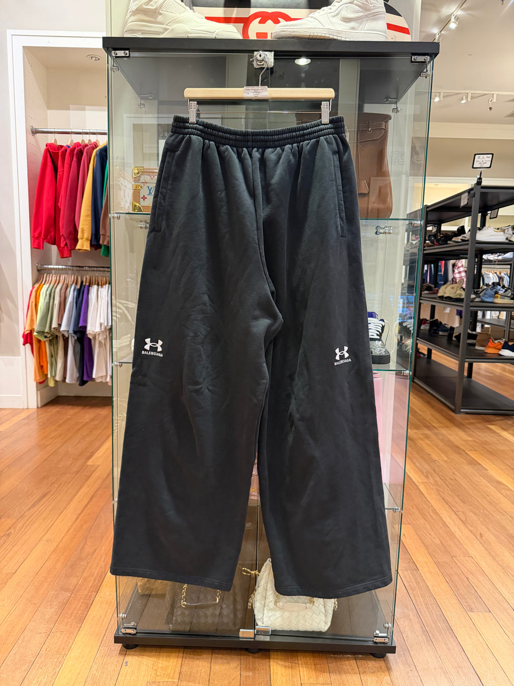 Balenciaga x Under Armour Baggy Sweatpants - Washed
Black