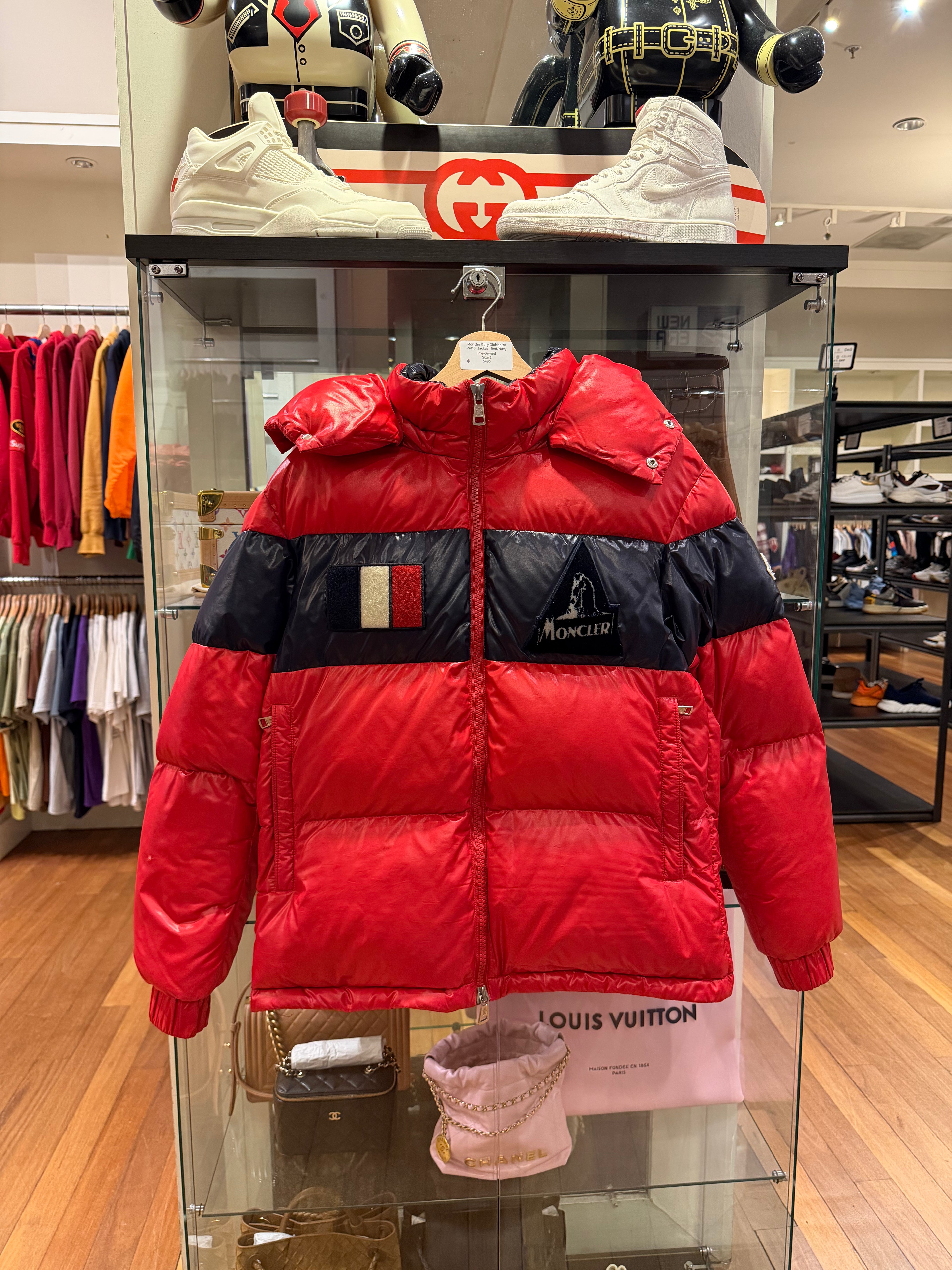 Moncler Gary Giubbotto
Puffer Jacket - Red/Navy