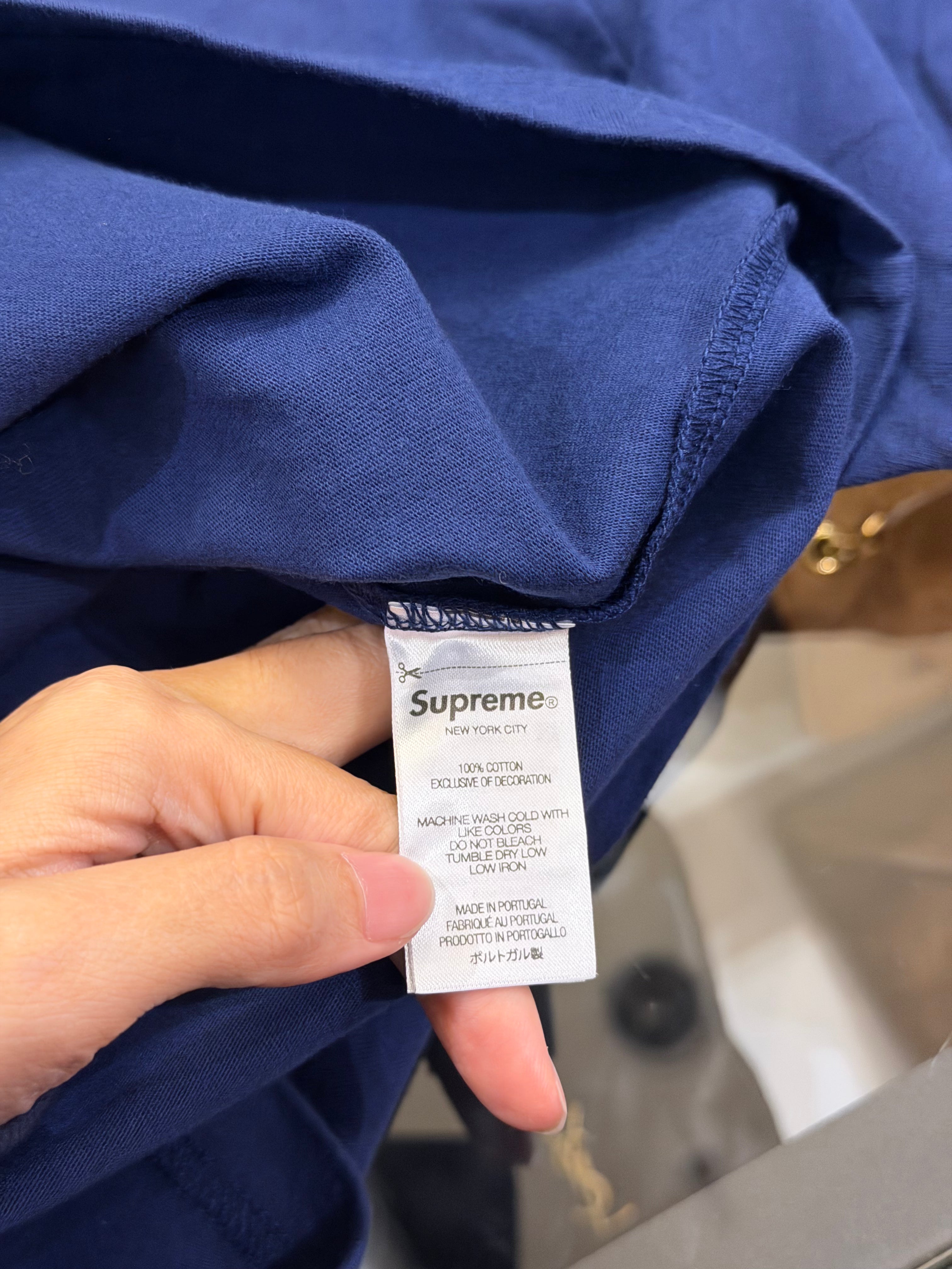 Supreme Small Box Tee -
Navy