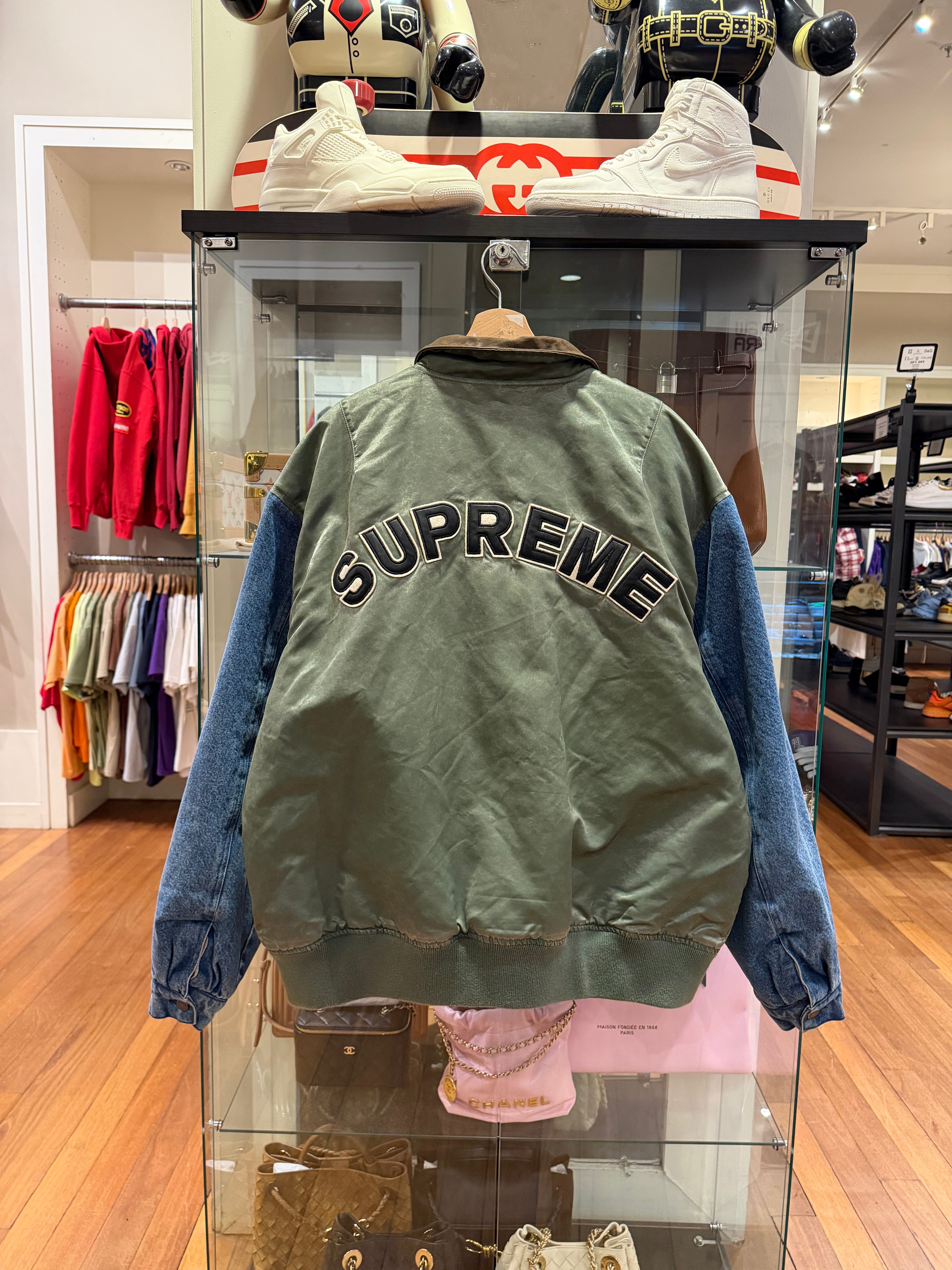 Supreme Denim Sleeve MA-1
Olive Bomber Jacket