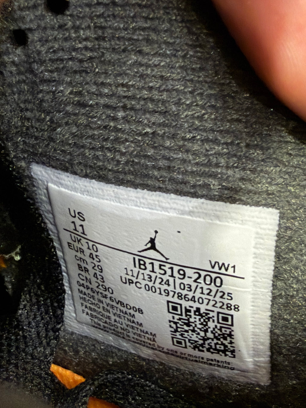 Jordan 4 Retro OG SP - Undefeated (2025)