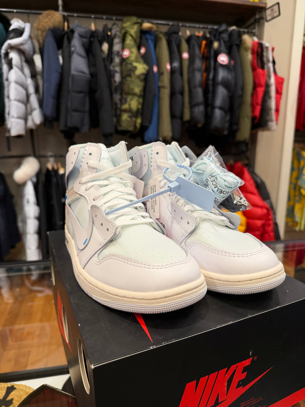 Off-White Virgil Abloh x Jordan 1 Retro High OG - Alaska White