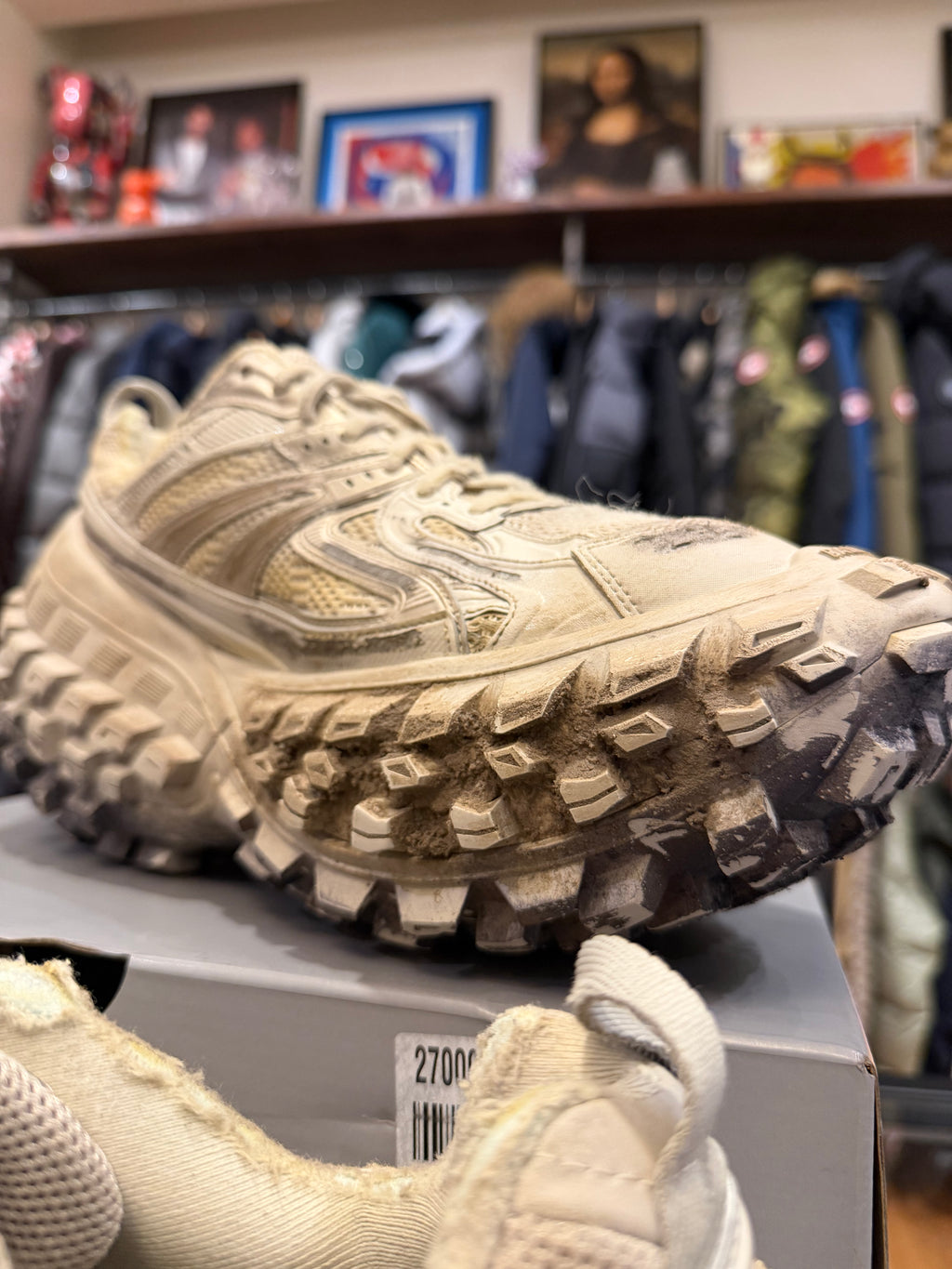 Balenciaga Defender/Bouncer Worn Out Sneaker - Beige Destroyed