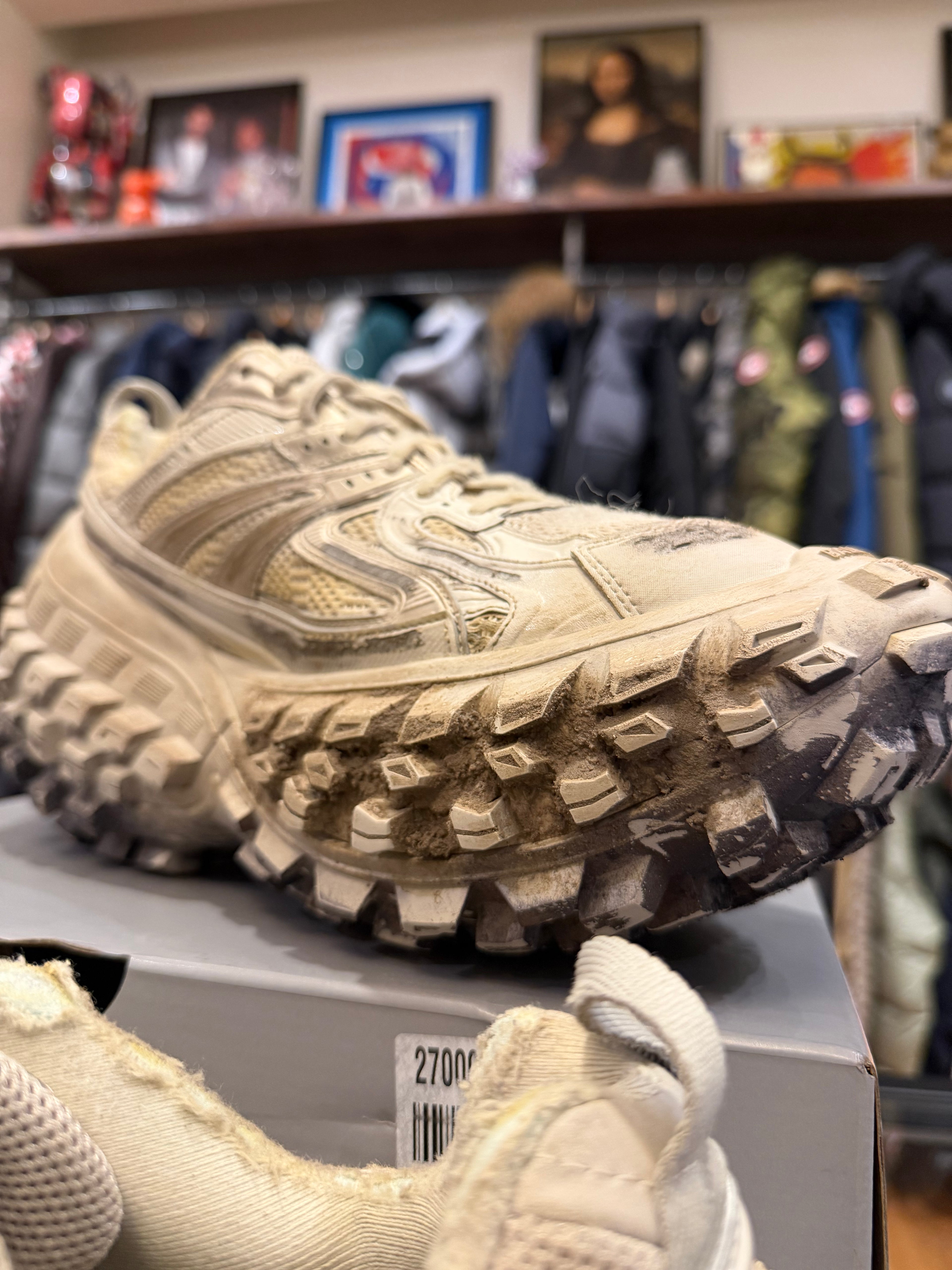 Balenciaga Defender/Bouncer Worn Out Sneaker - Beige Destroyed