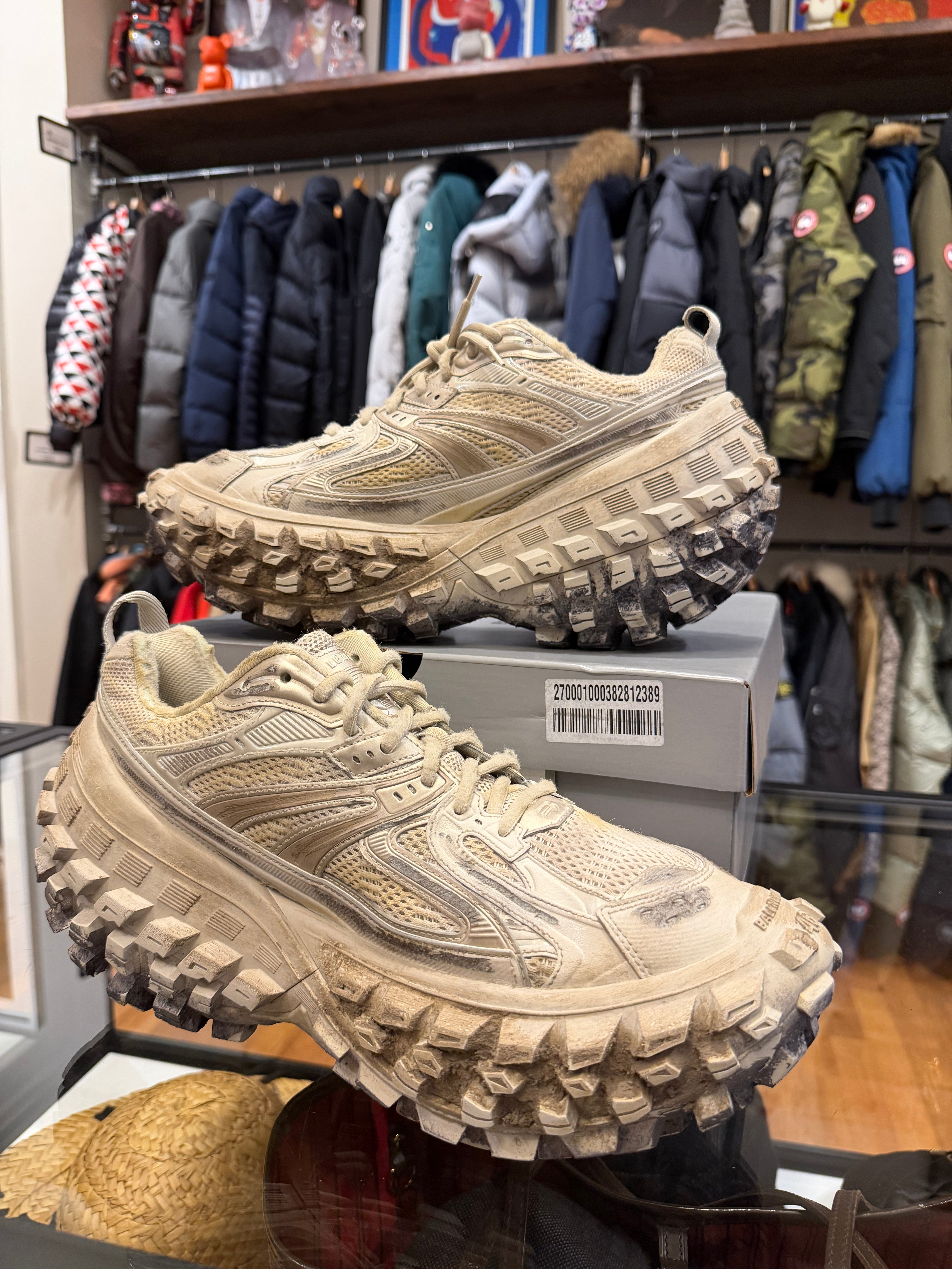 Balenciaga Defender/Bouncer Worn Out Sneaker - Beige Destroyed