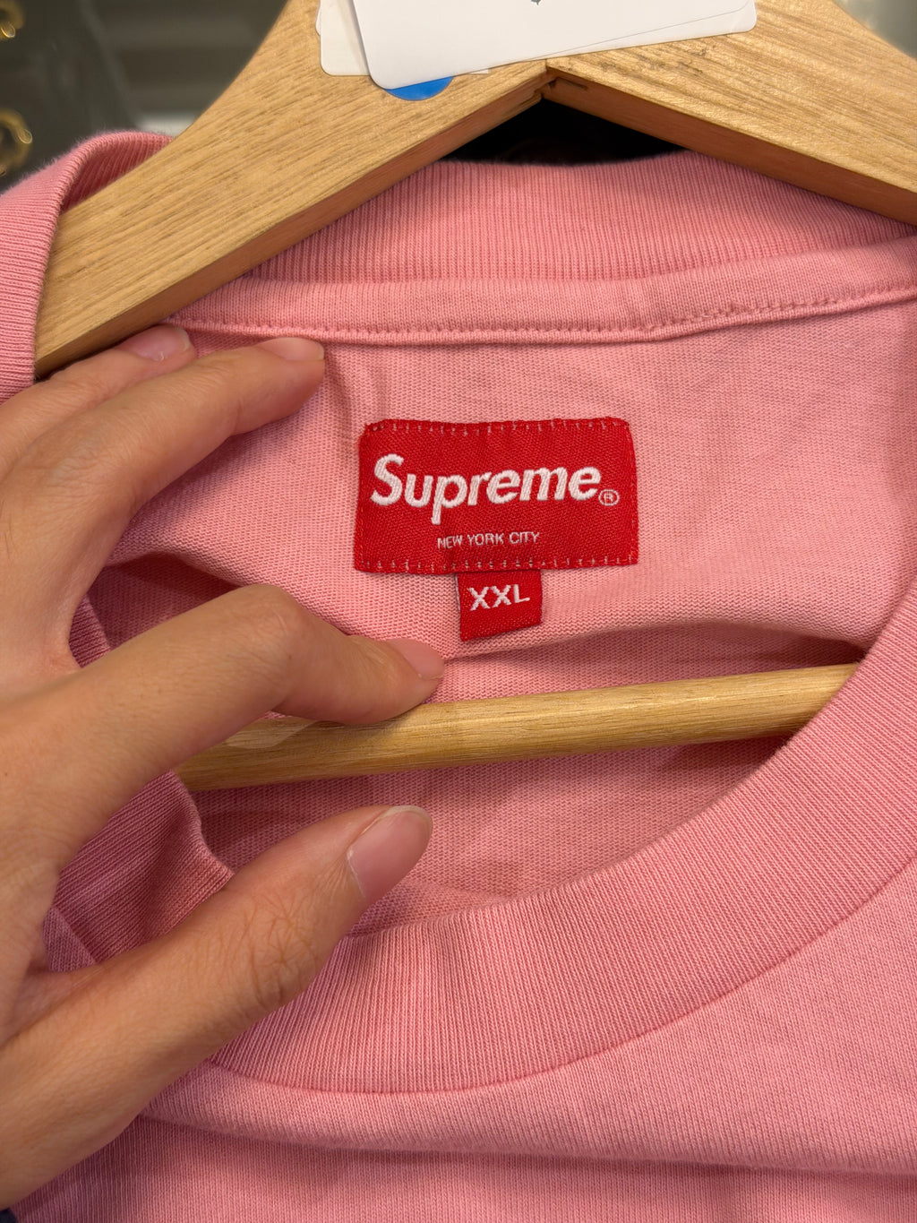 Supreme Box Logo Patch LS
Shirt - Pink