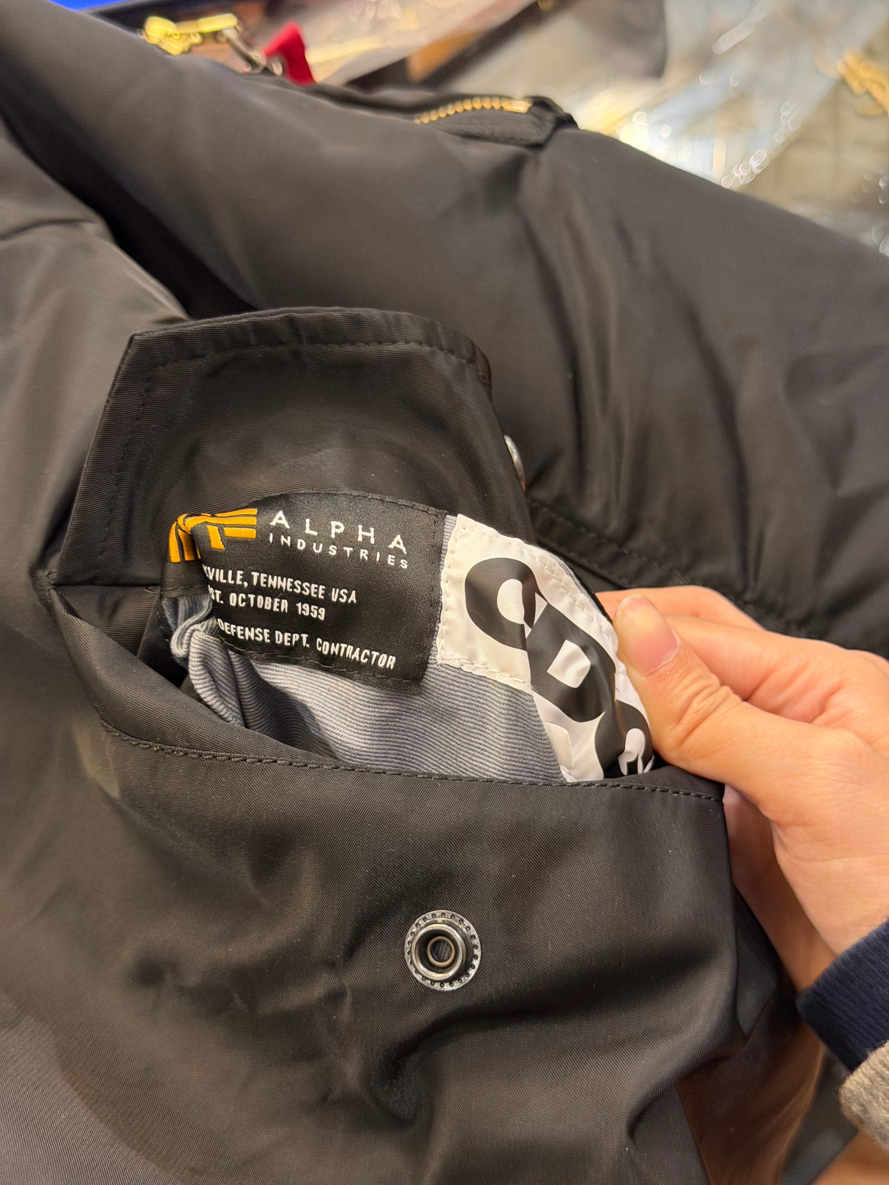 CDG x Alpha Industries
Reversible Bias MA-1 Jacket -
Black