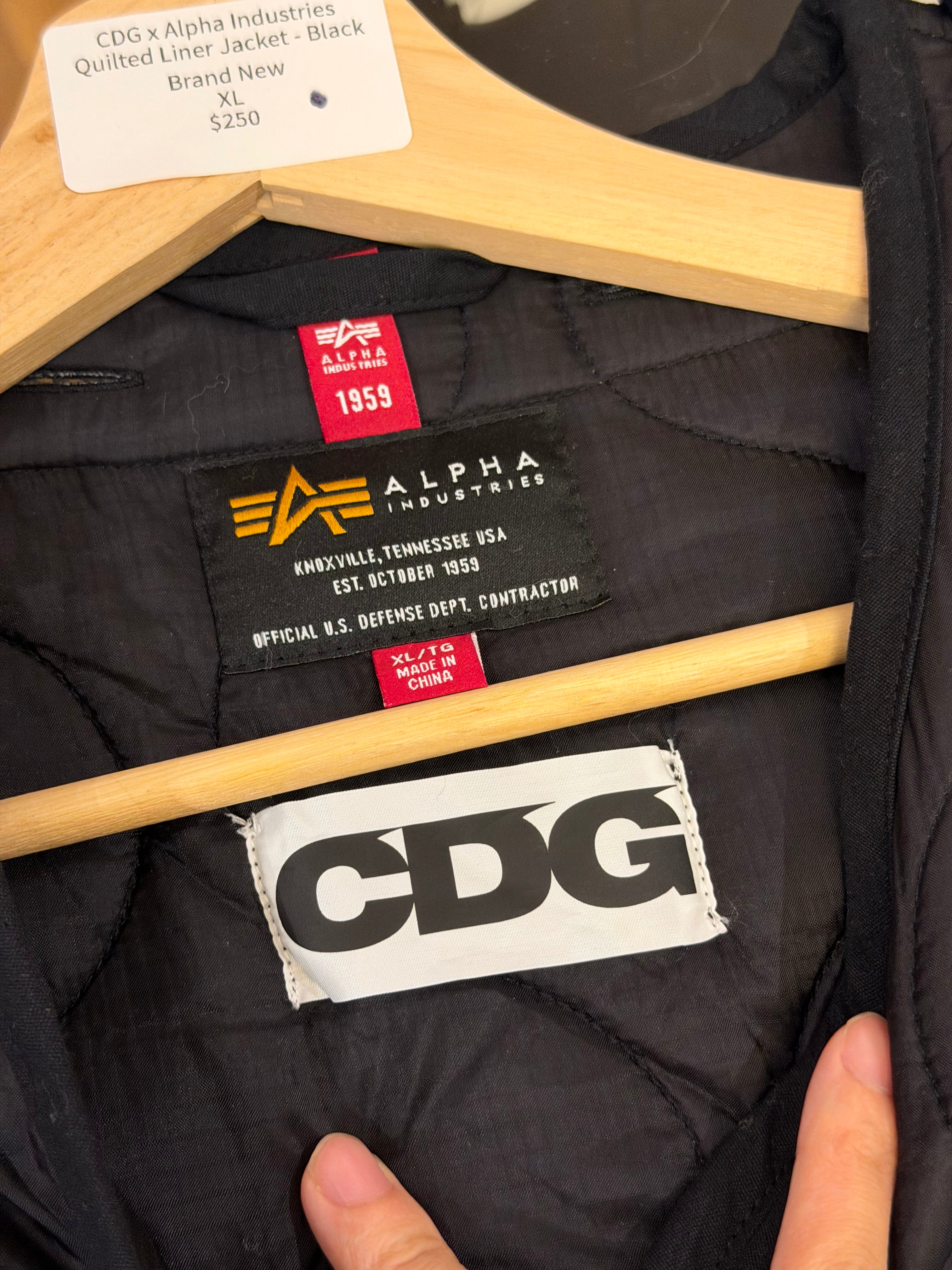 CDG x Alpha Industries
Quilted Liner Jacket - Black