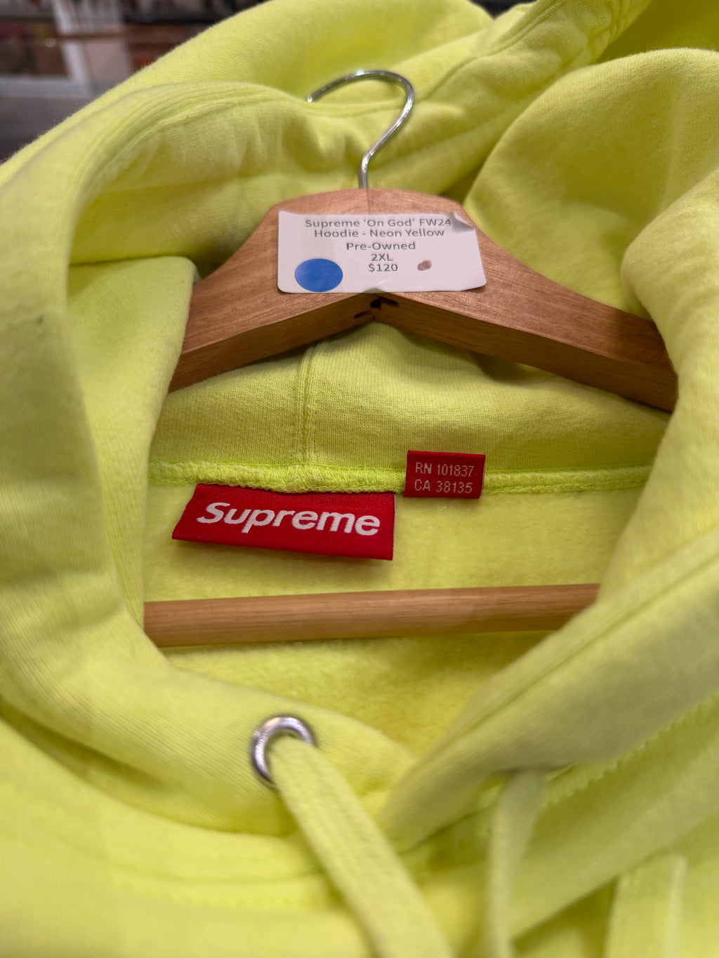 Supreme 'On God' FW24
Hoodie - Neon Yellow