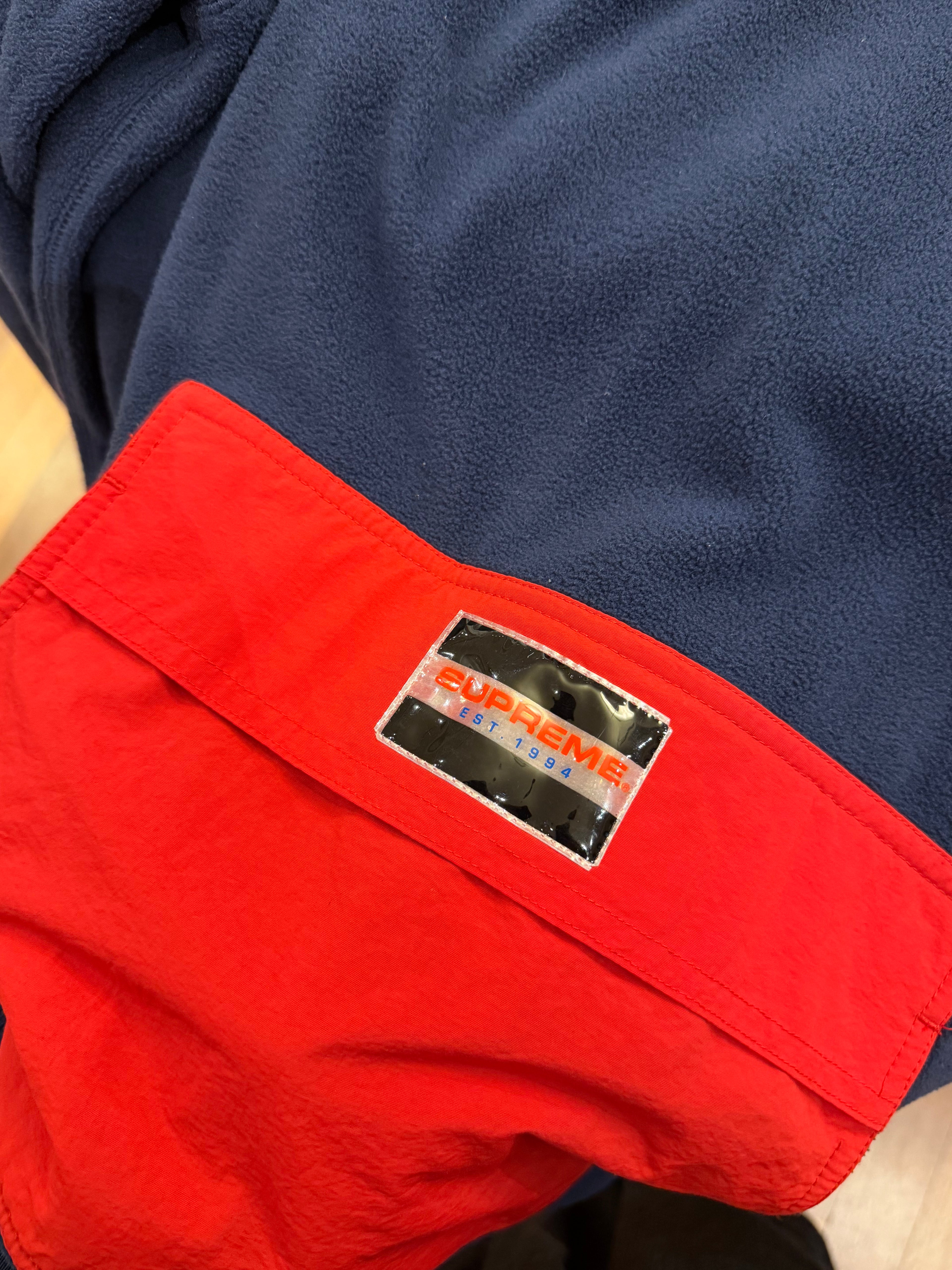 Supreme FW13 Fleece
Pullover -Navy Red