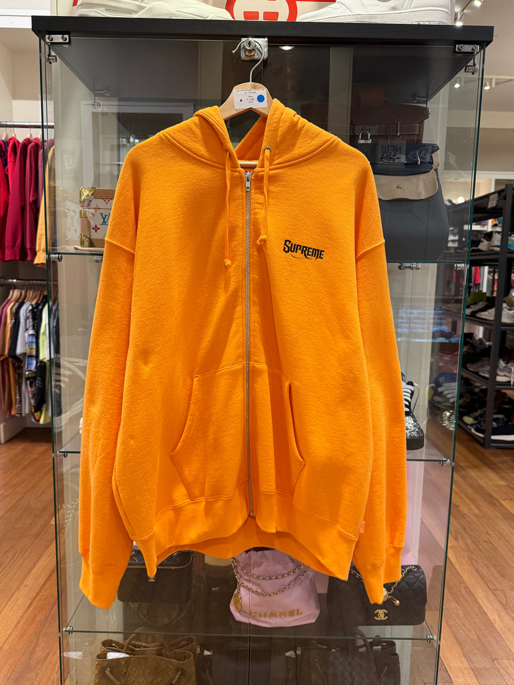 Supreme Mister Cartoon Lip
Up - Orange