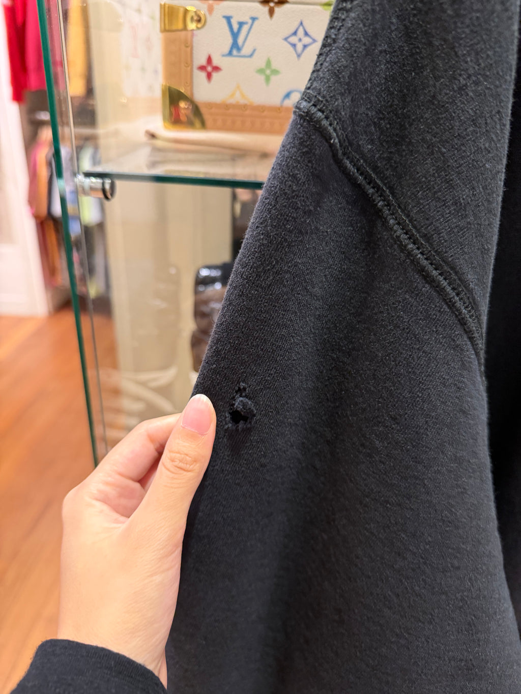 Supreme Swarovski S Logo
Hoodie - Black