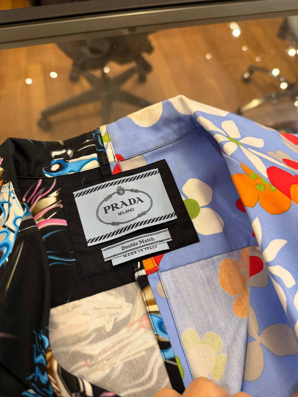 Prada Double Match Bowling
Shirt - Floral/FlamingCar