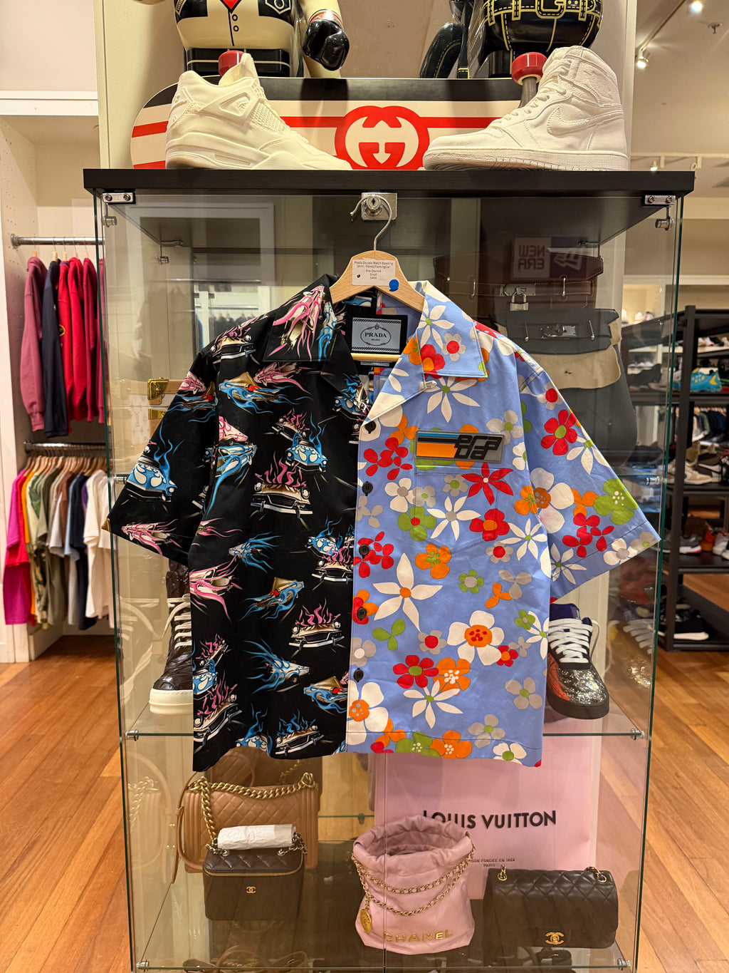 Prada Double Match Bowling
Shirt - Floral/FlamingCar