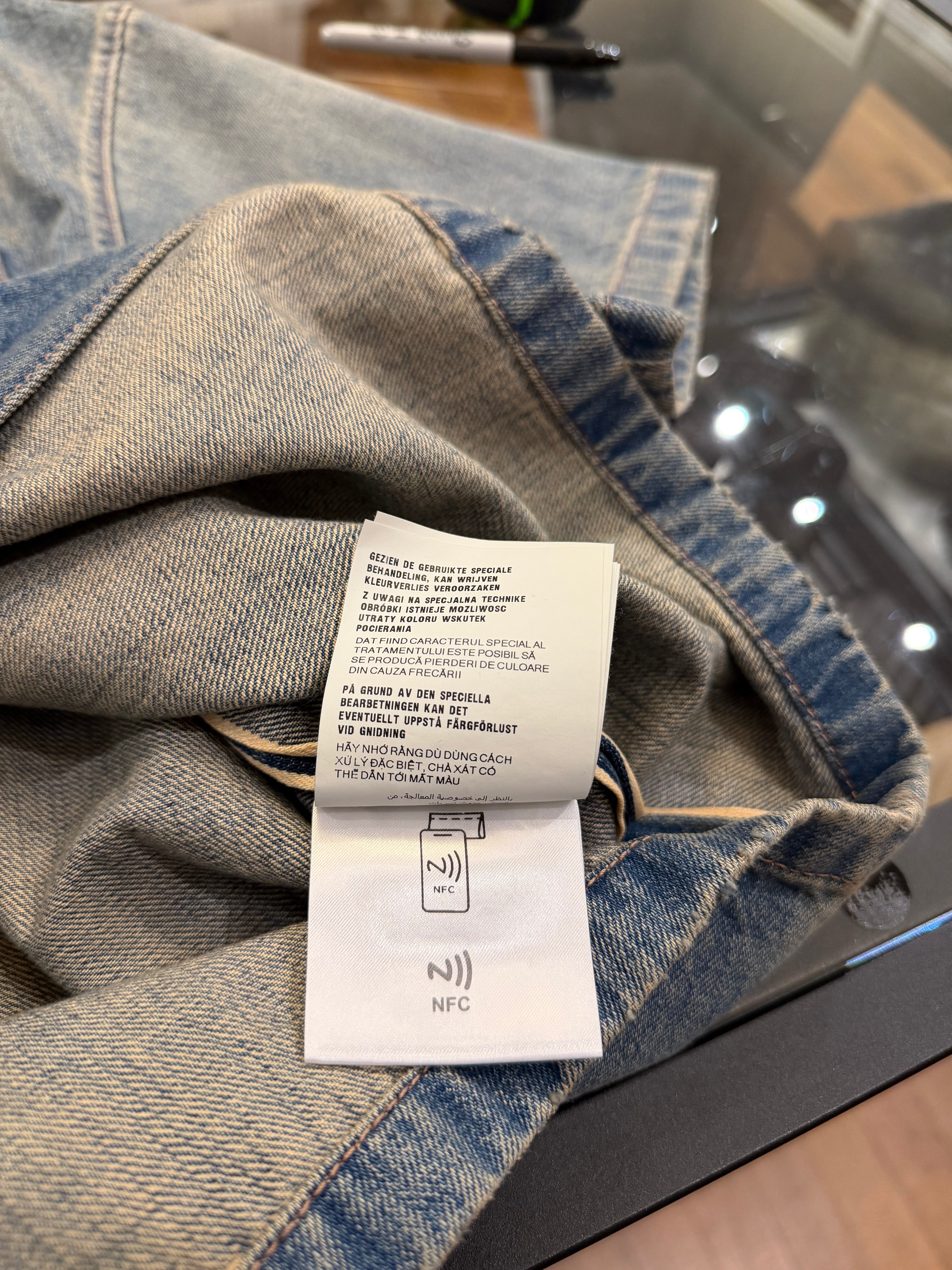 Prada Boxy-Fit Bowling
Denim Shirt