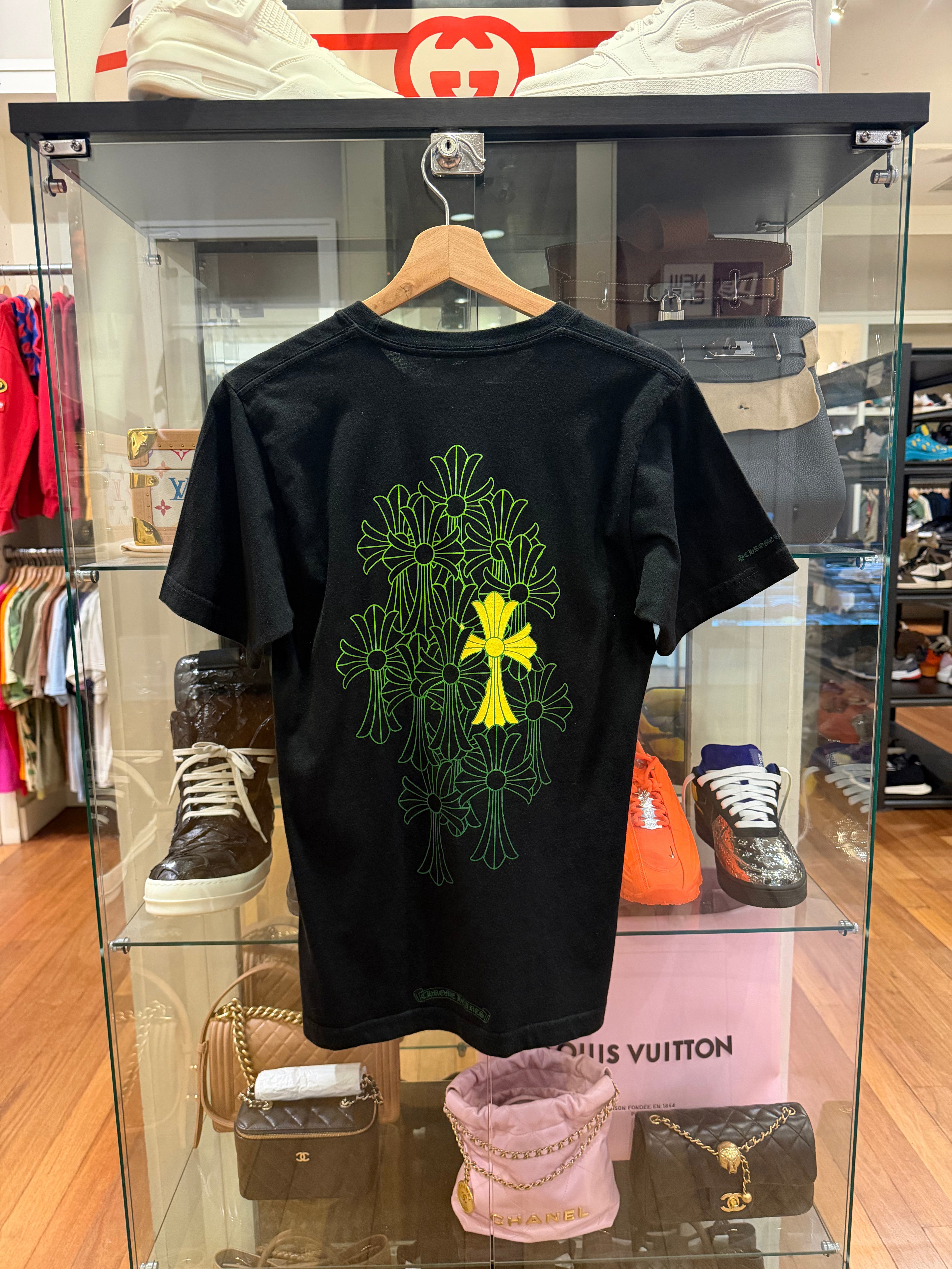 Chrome Hearts Greeen
Cemetery Tee - Black