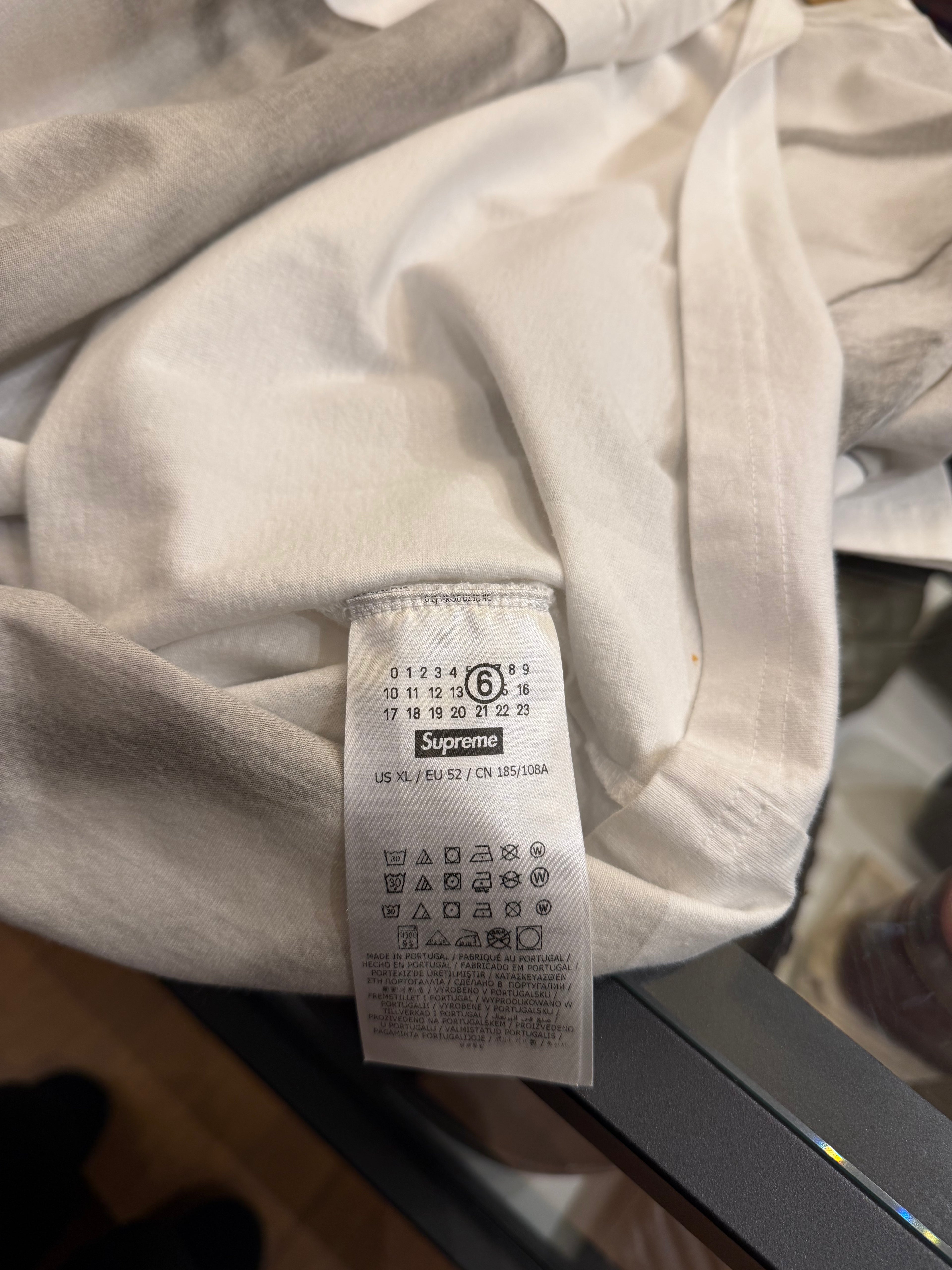 Supreme x MM6 Maison
Margiela Box Logo Tee