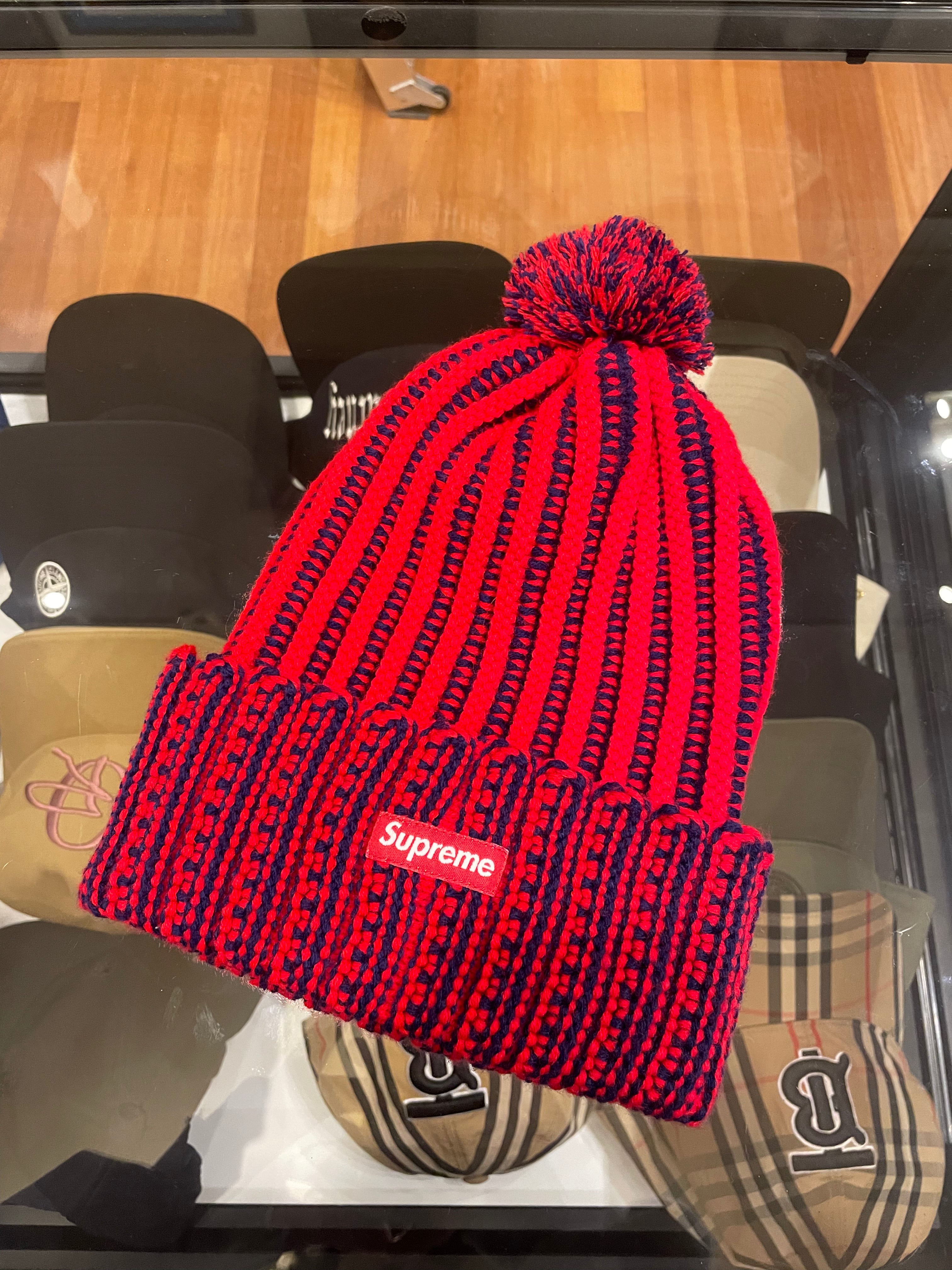 Supreme FW19 Contrast Stitch Beanie - Red