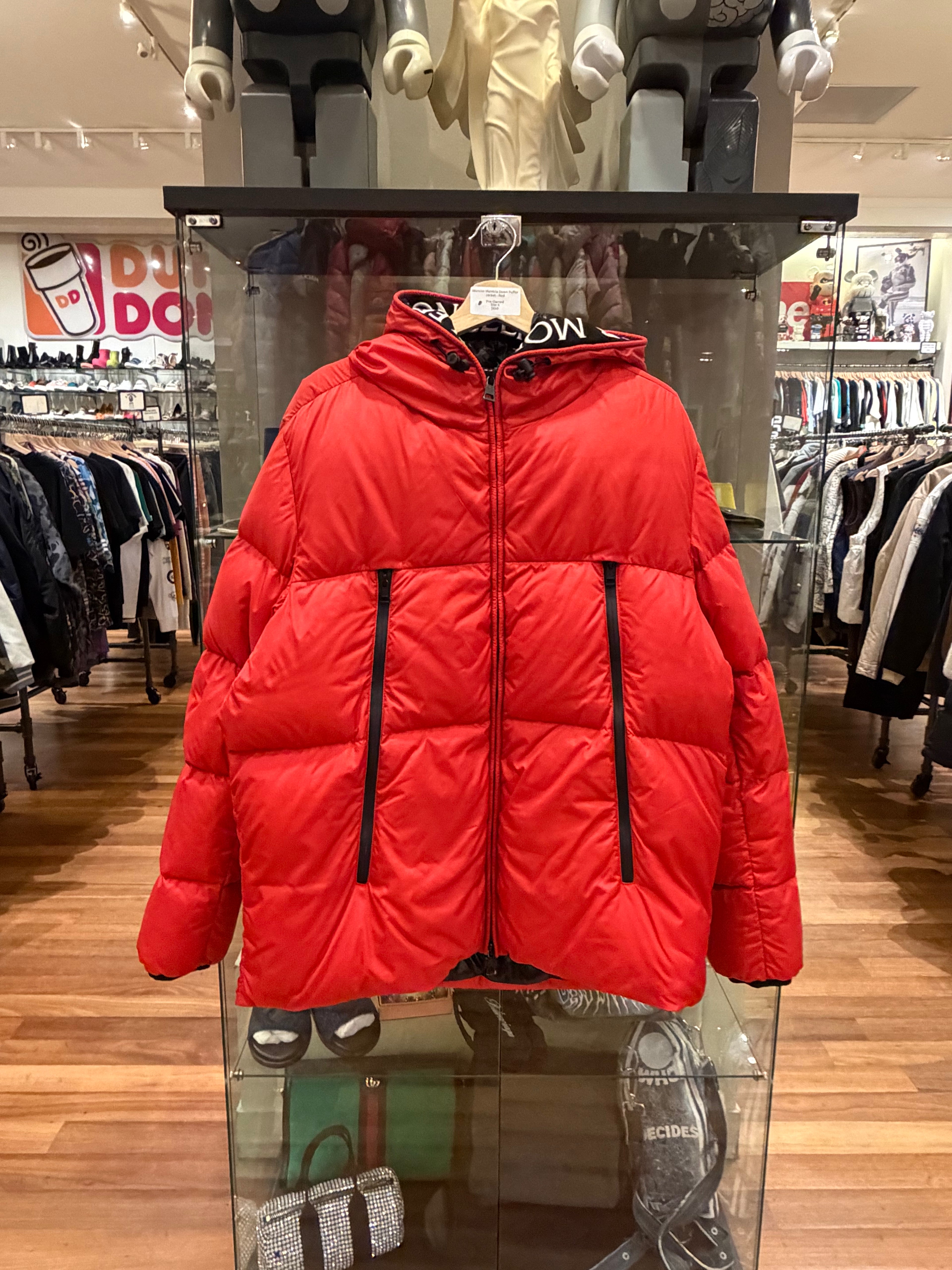 Moncler Montcla Down Puffer
Jacket - Red