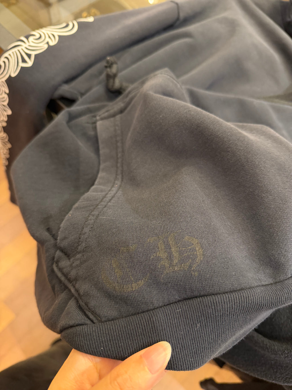Chrome Hearts Horseshoe
Floral Sleeve Hoodie