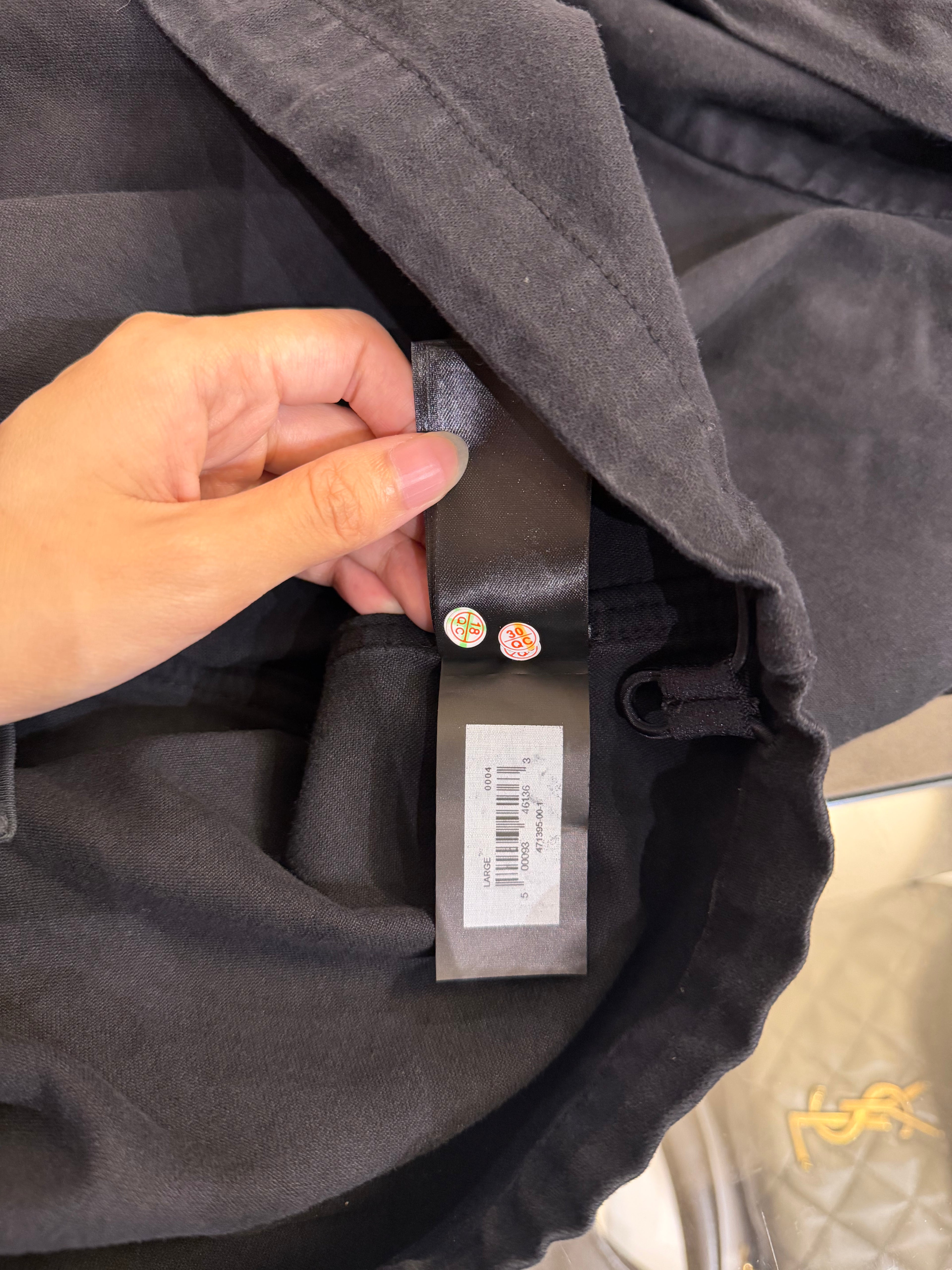 Yeezy x Gap x Balenciaga
Sateen Anorak