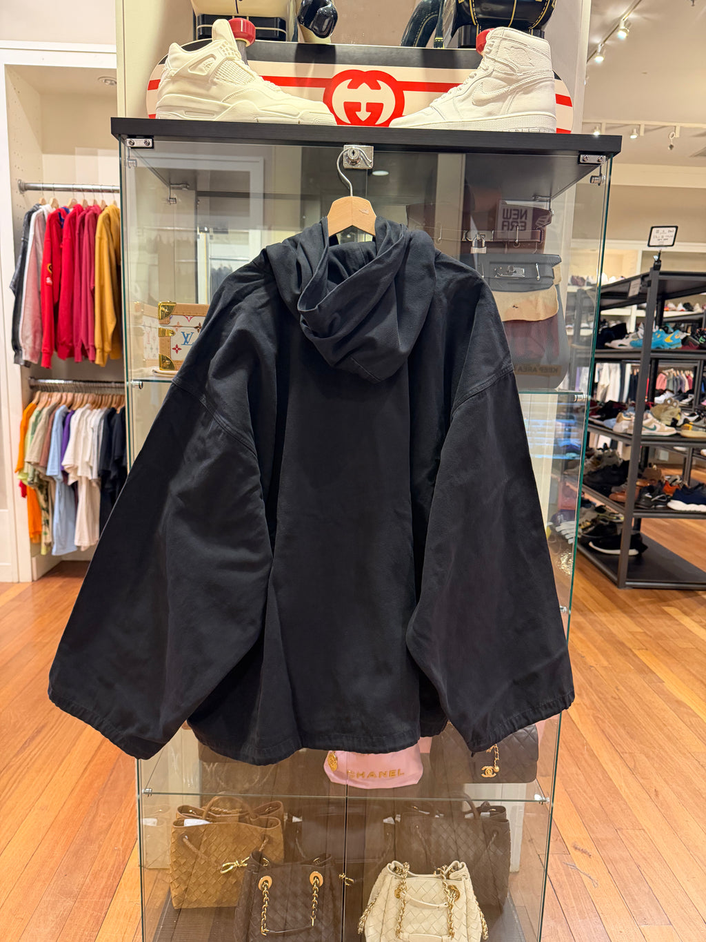 Yeezy x Gap x Balenciaga
Sateen Anorak