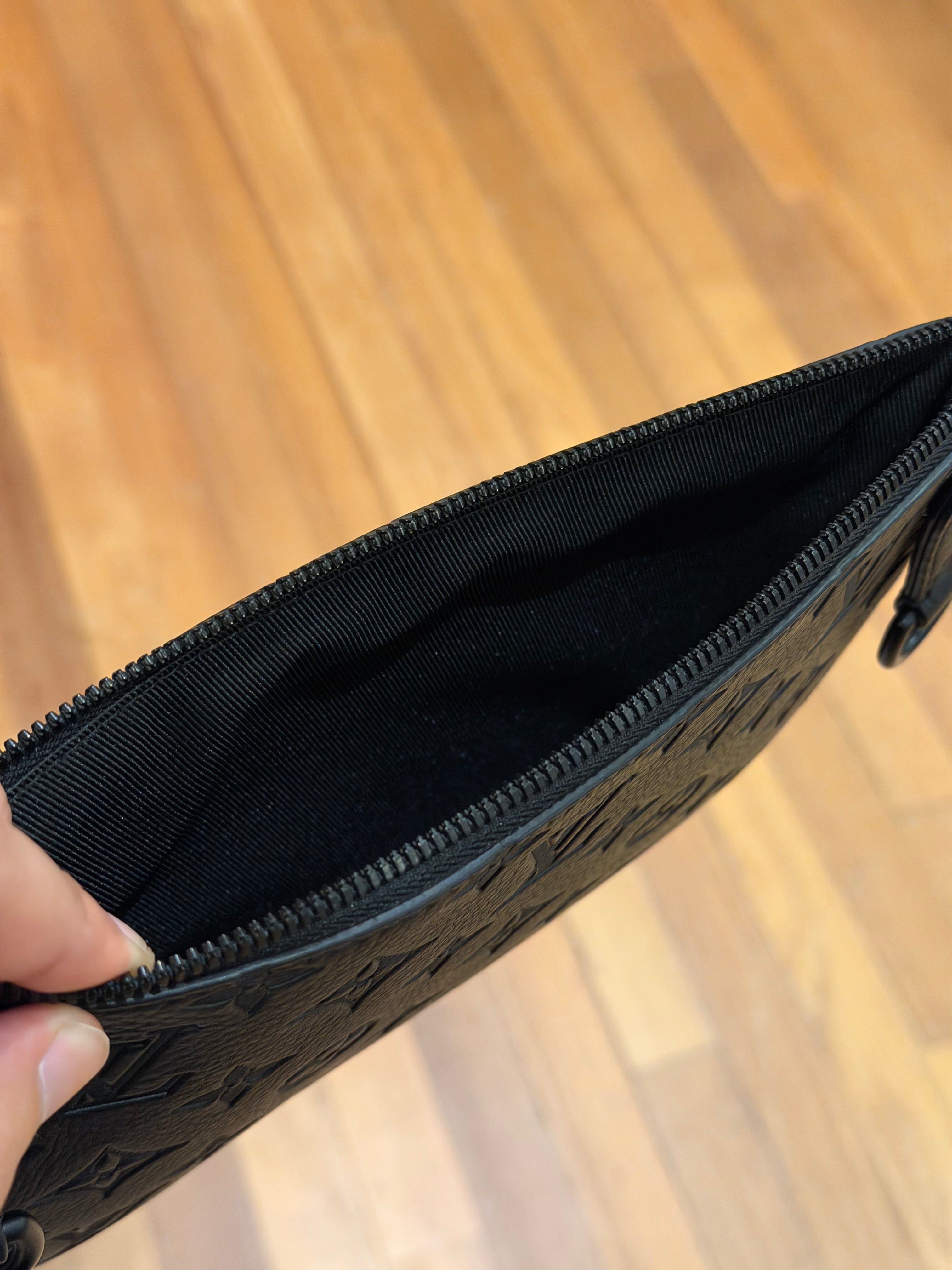 Louis Vuitton Trio Messenger Bag - Clutch Attachment