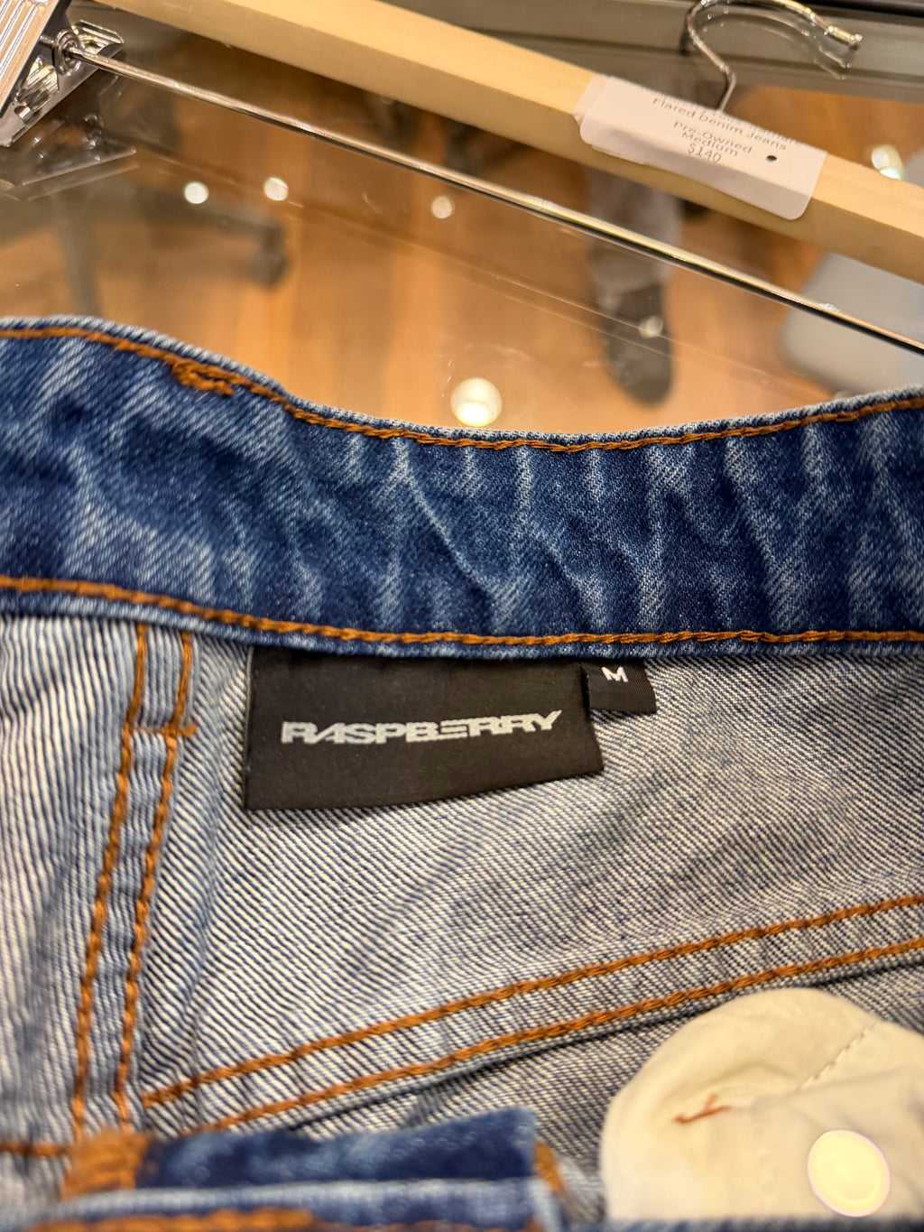 Raspberry Hills Ratflare
Flared Denim Jeans