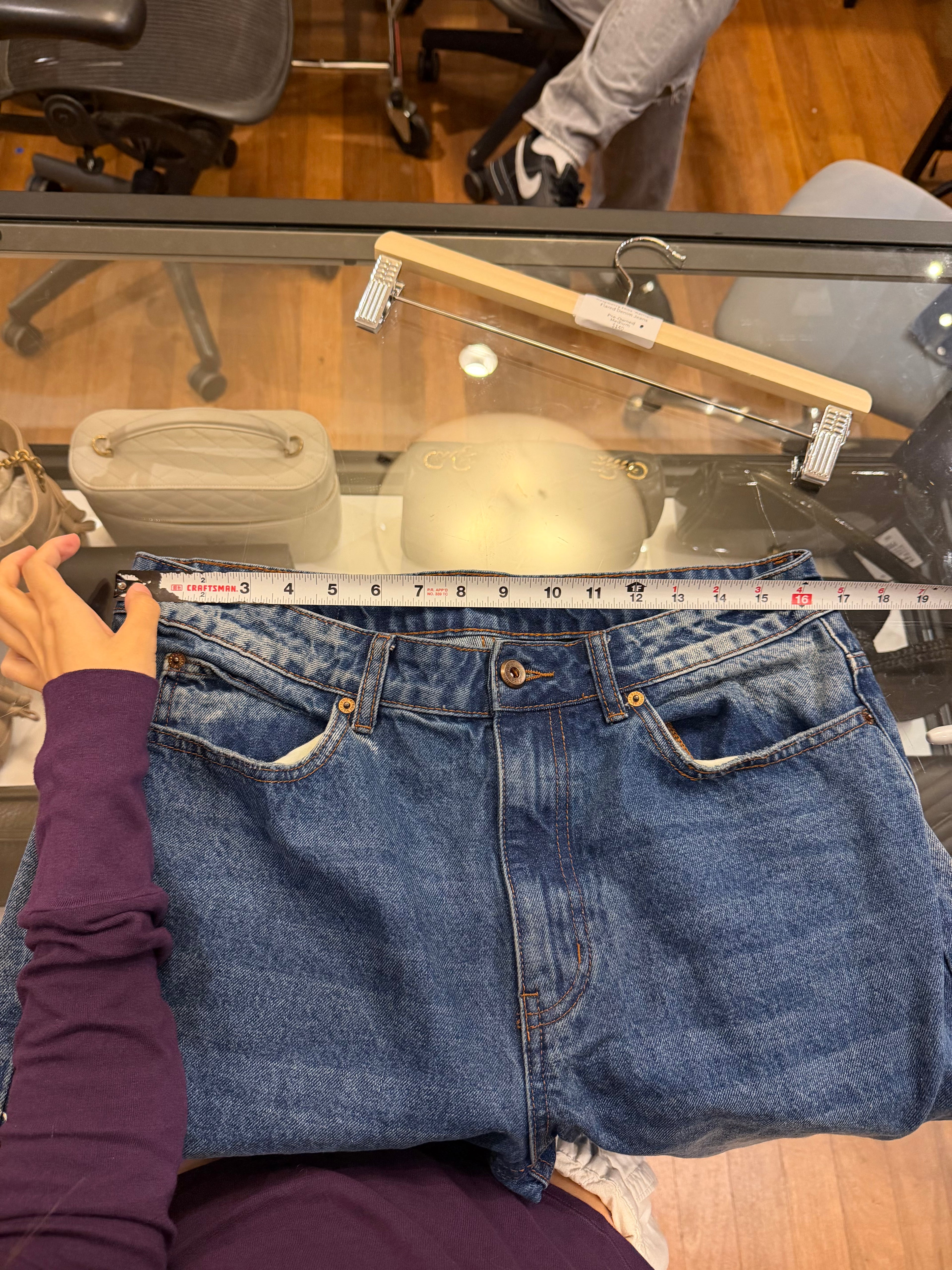Raspberry Hills Ratflare
Flared Denim Jeans