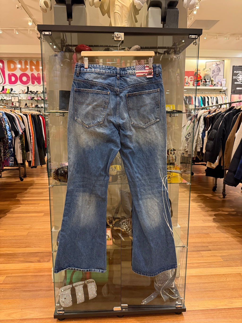 Raspberry Hills Ratflare
Flared Denim Jeans