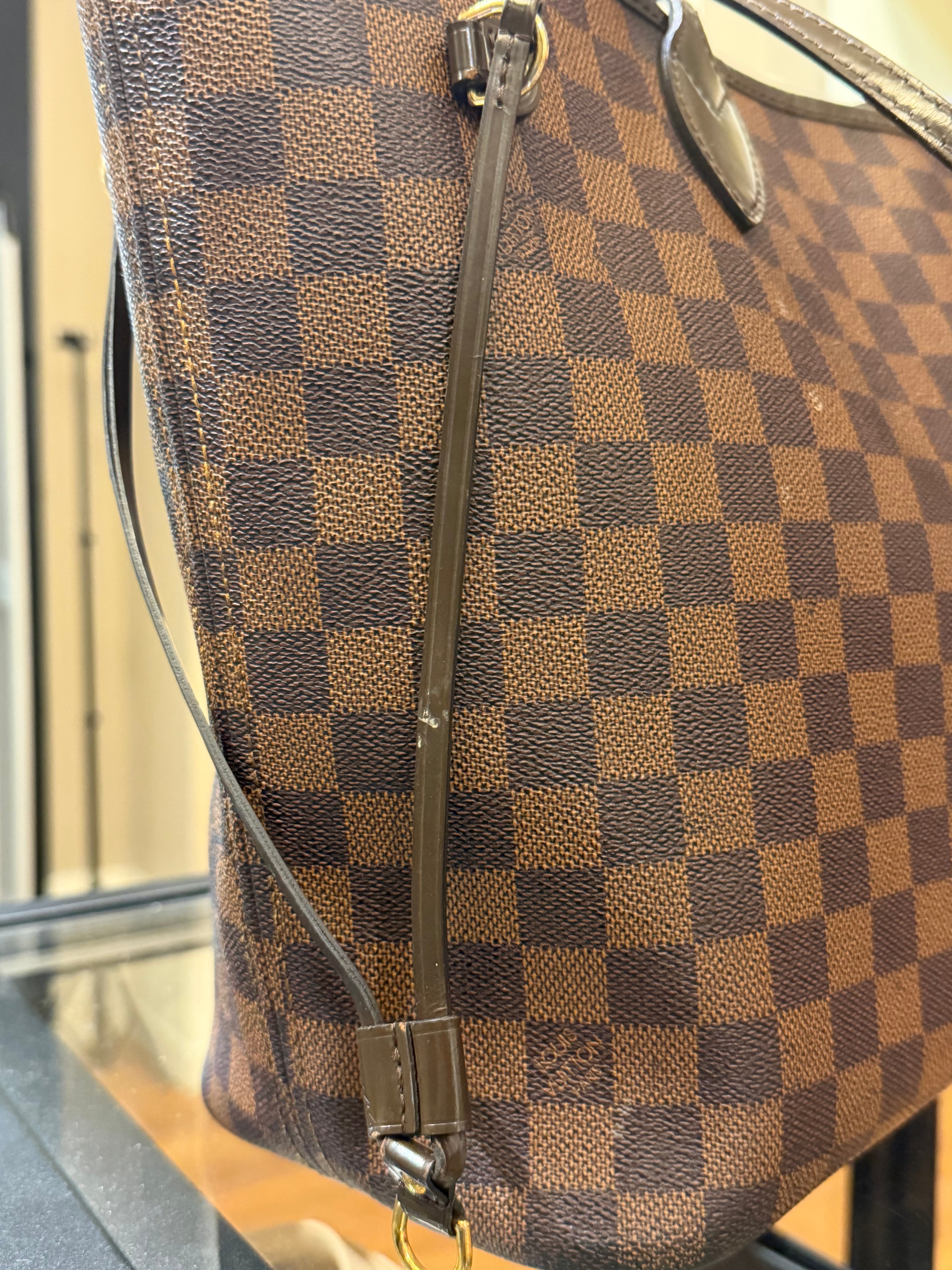 Louis Vuitton Damier Neverfull Tote Bag