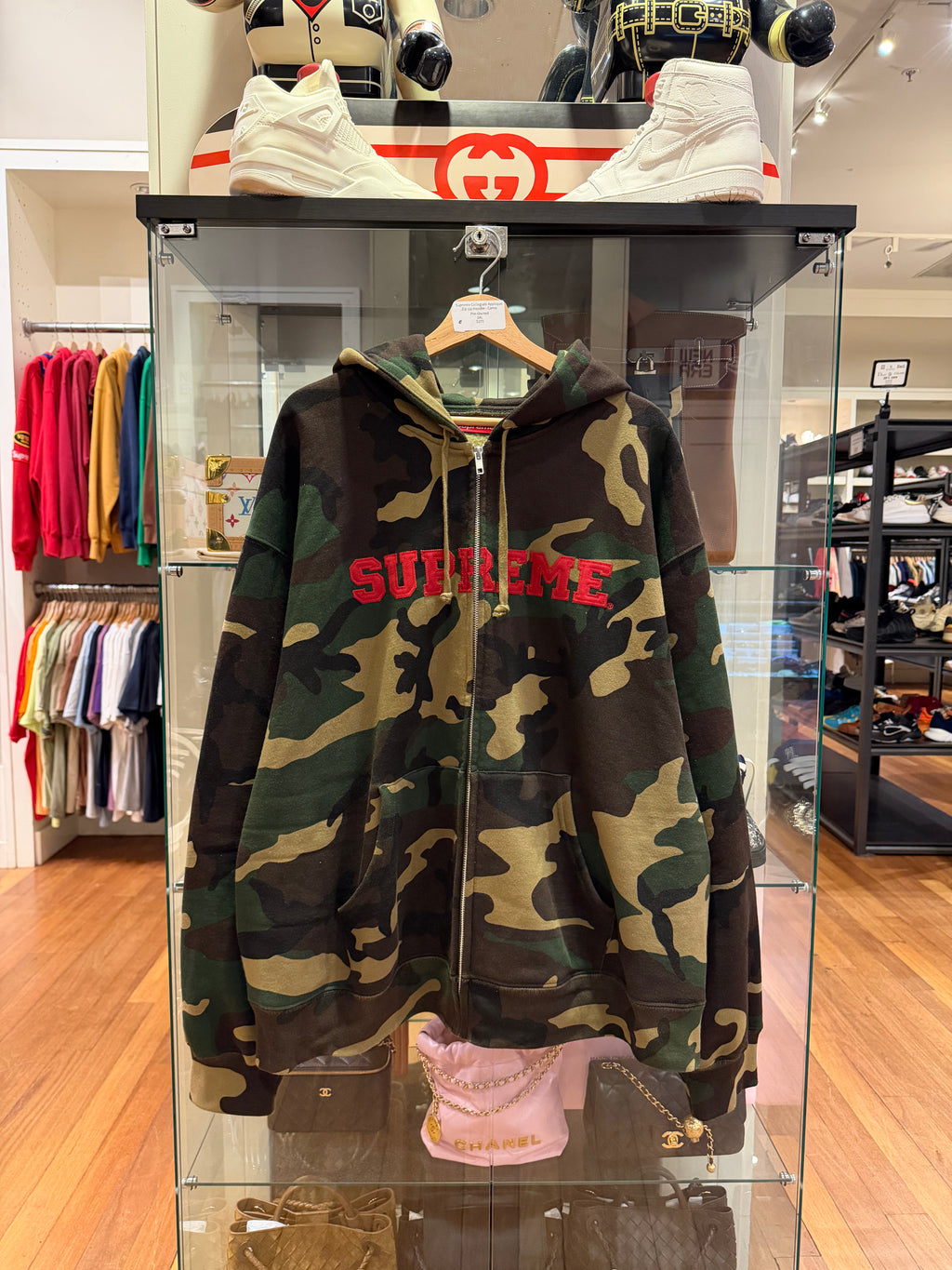 Supreme Collegiate Applique
Zip Up Hoodie - Camo
