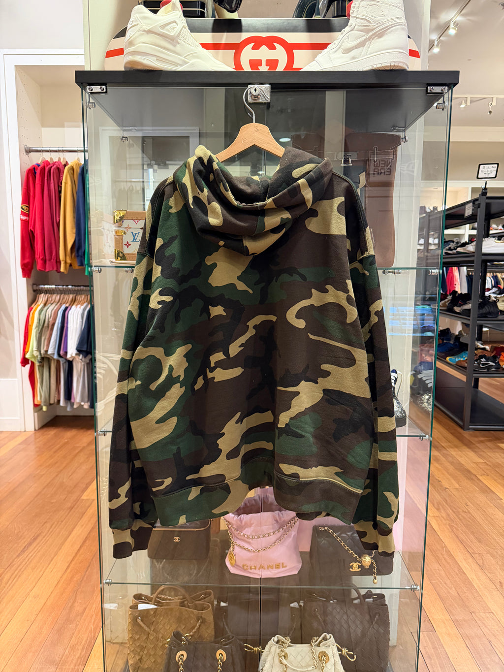 Supreme Collegiate Applique
Zip Up Hoodie - Camo