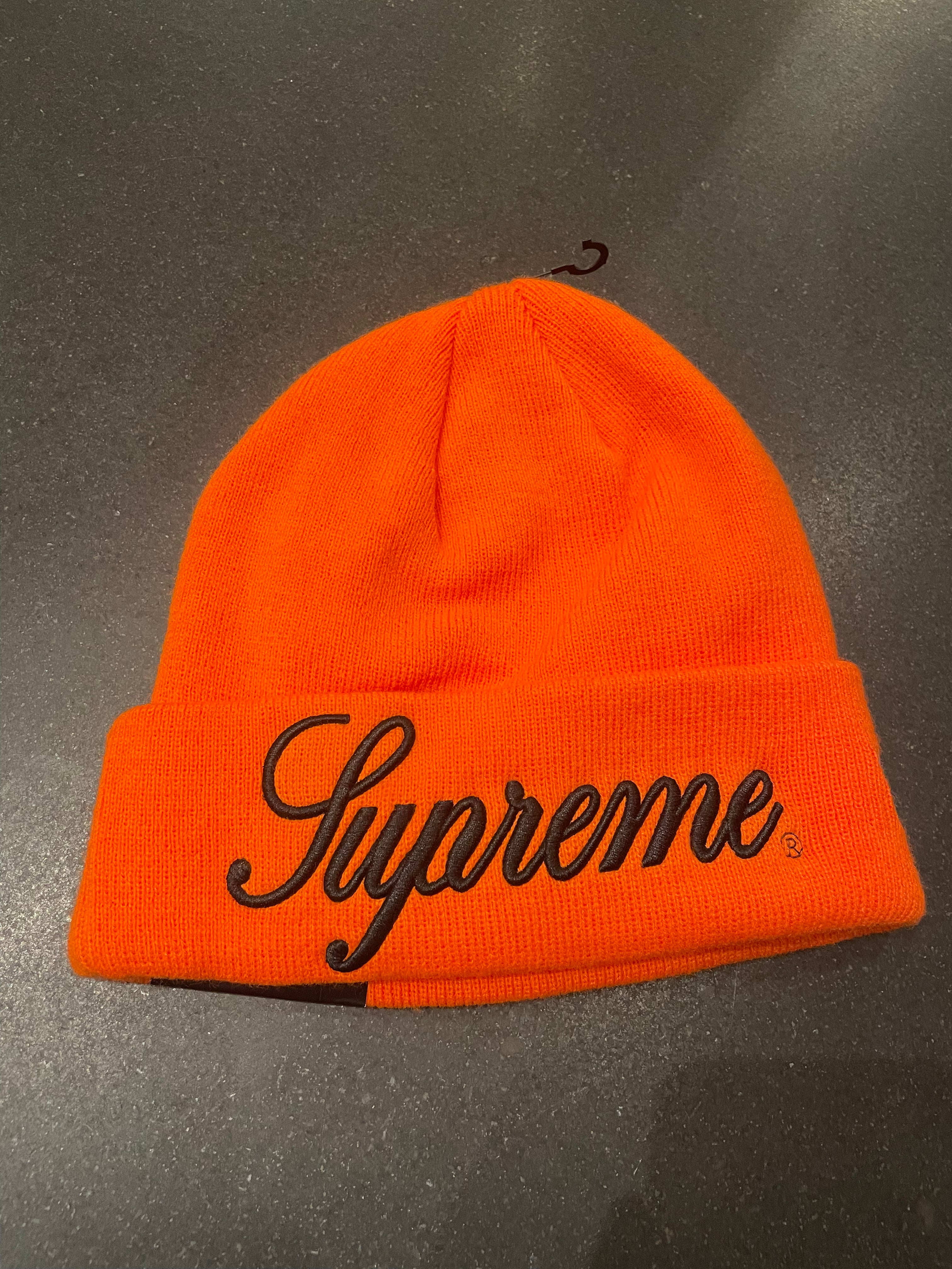 Supreme x New Era Script Beanie - Orange