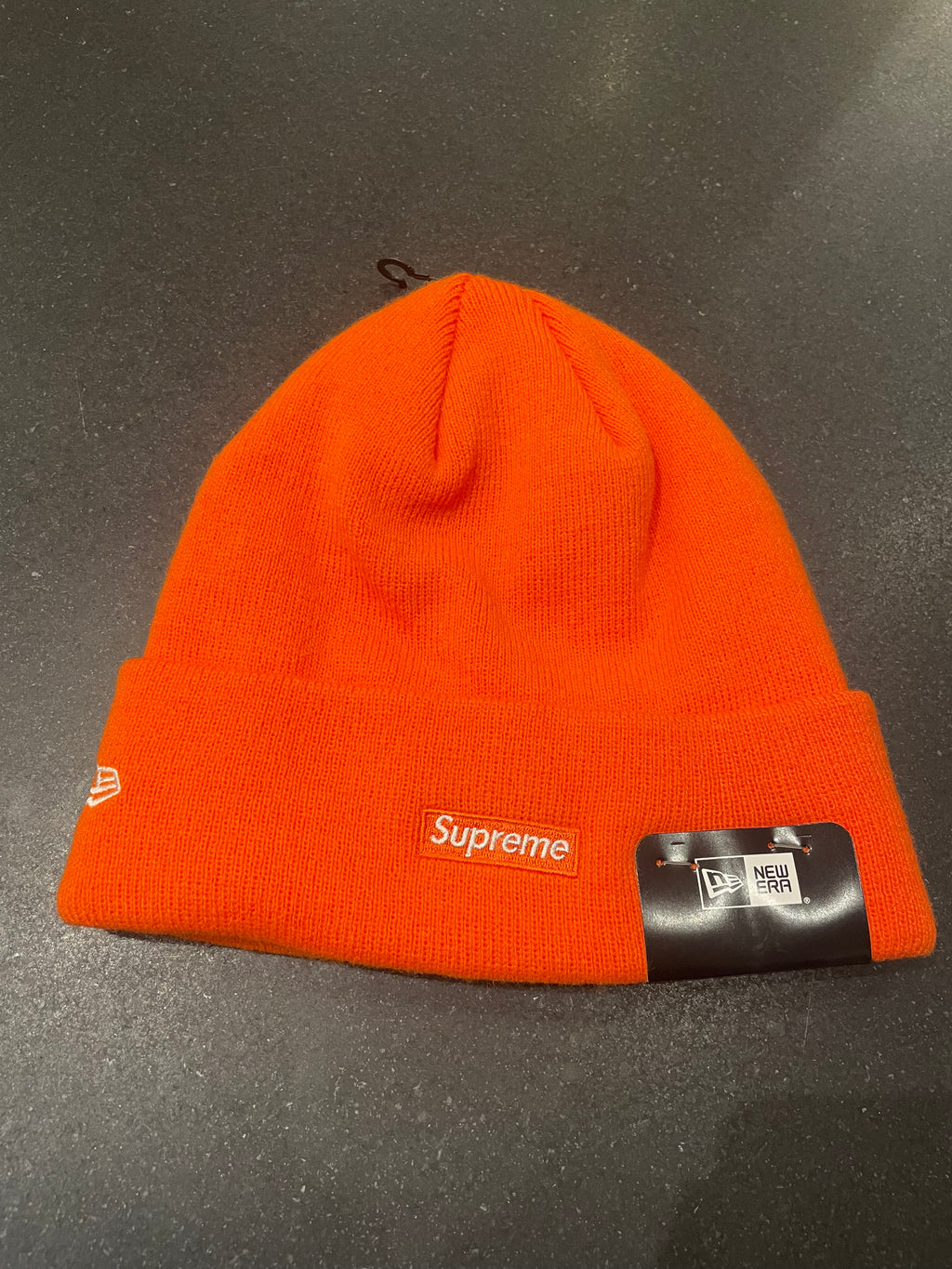 Supreme x New Era Script Beanie - Orange