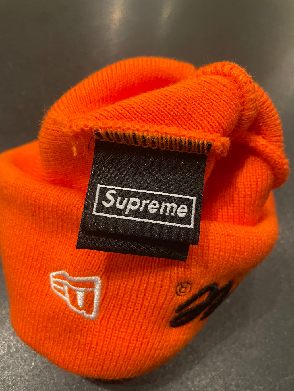 Supreme x New Era Script Beanie - Orange