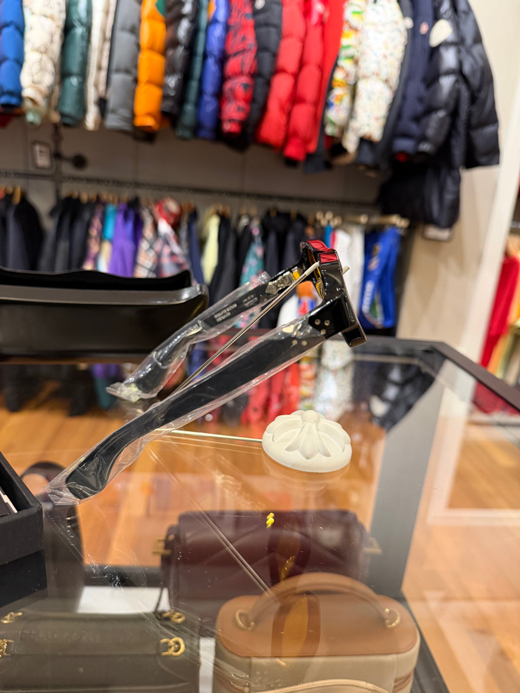 JMM X ERD MULHOLLAND SUNGLASSES
ANTI-PSYCHE