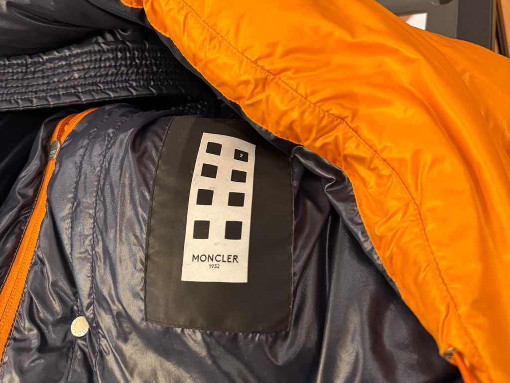 Moncer Dervaux Down Puffer
Jacket - Orange