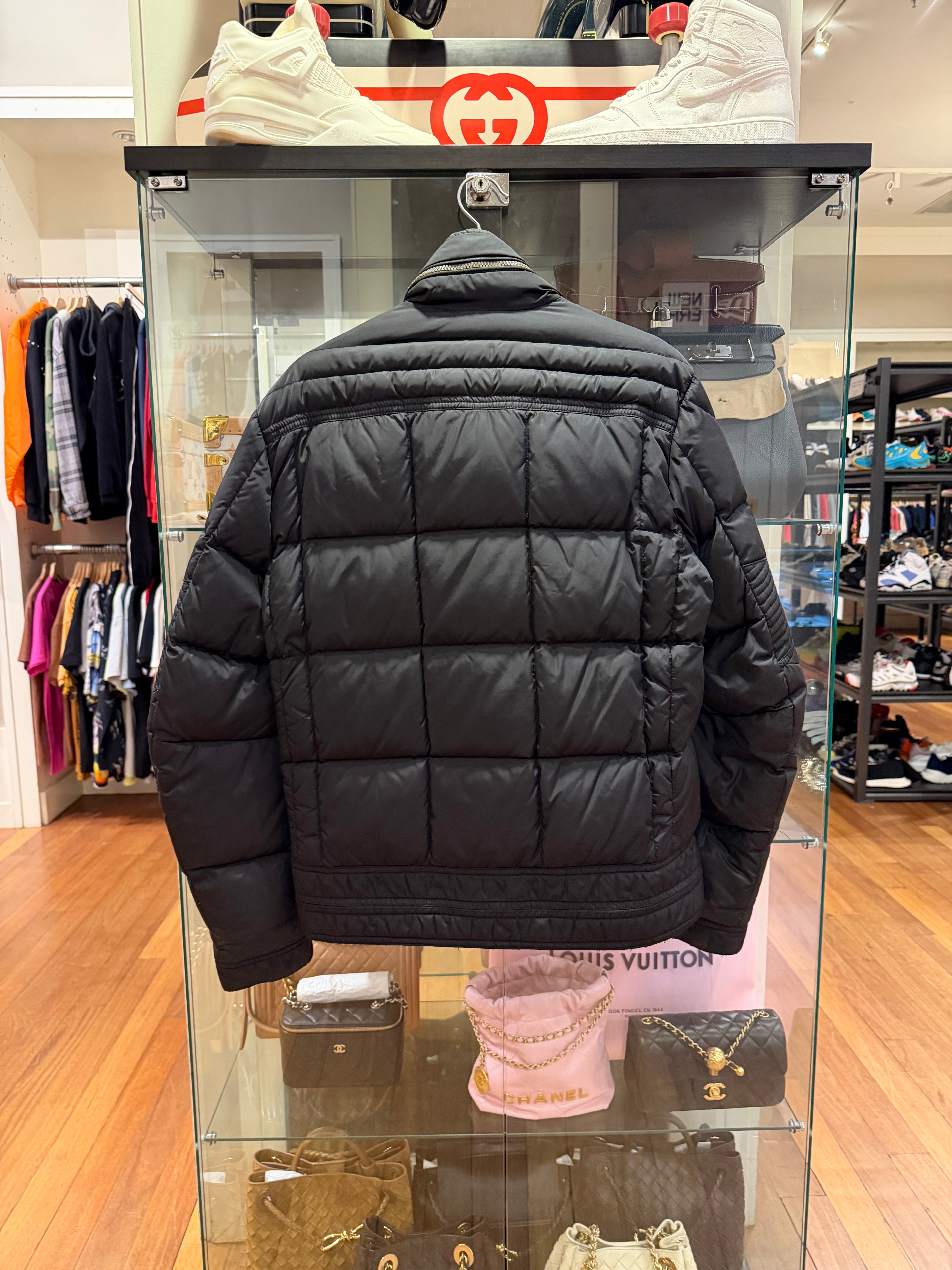 Moncler Edouard Guibbotto
Jacket - Black