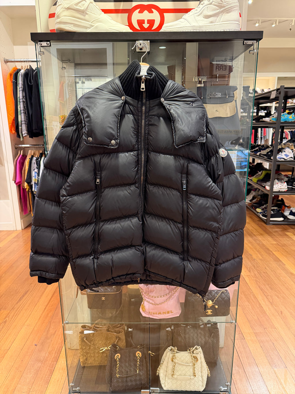 Moncler Pascal Giubbotto -
Black