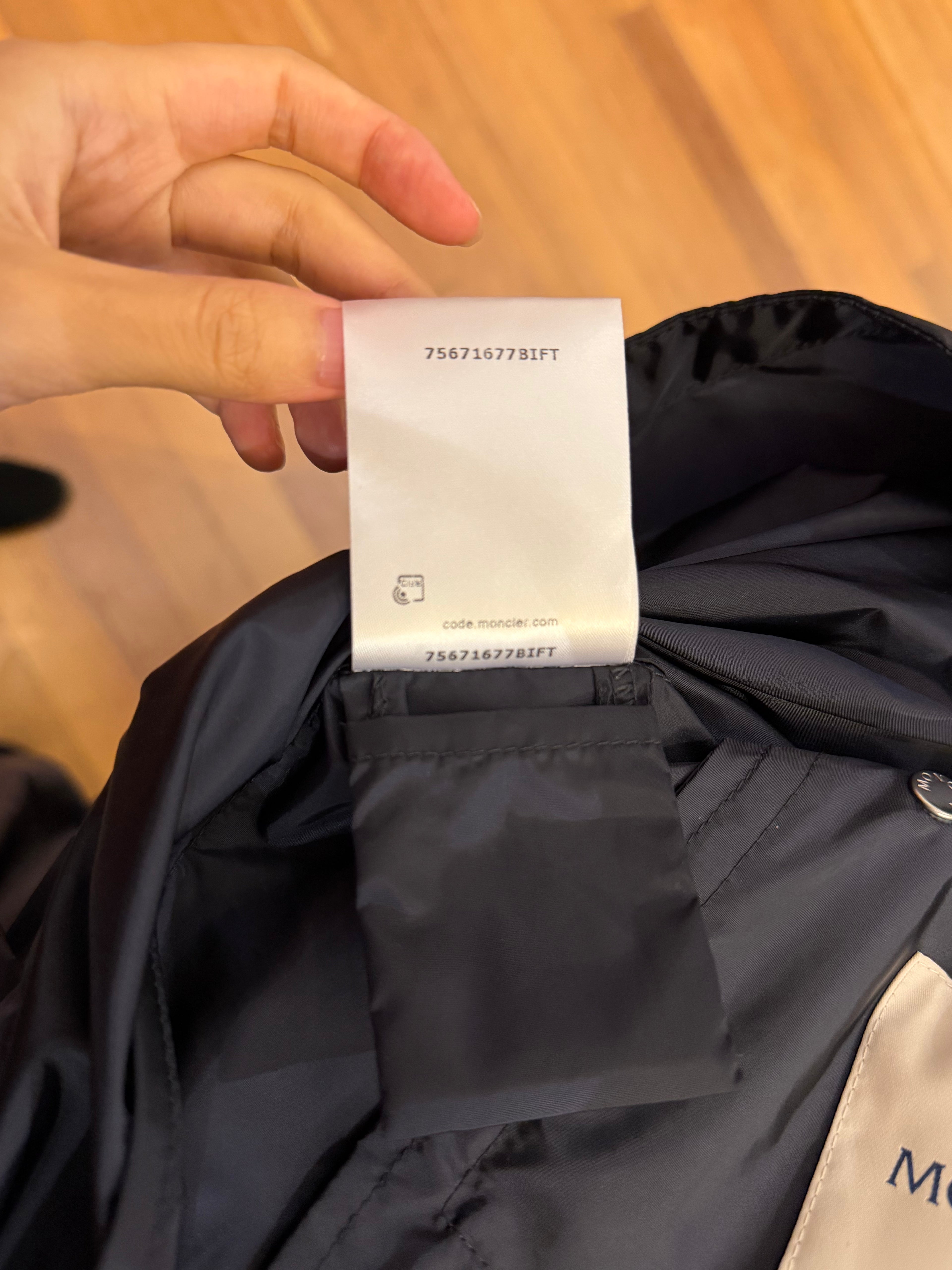 Moncler Grimpeurs Giubotto
Jacket