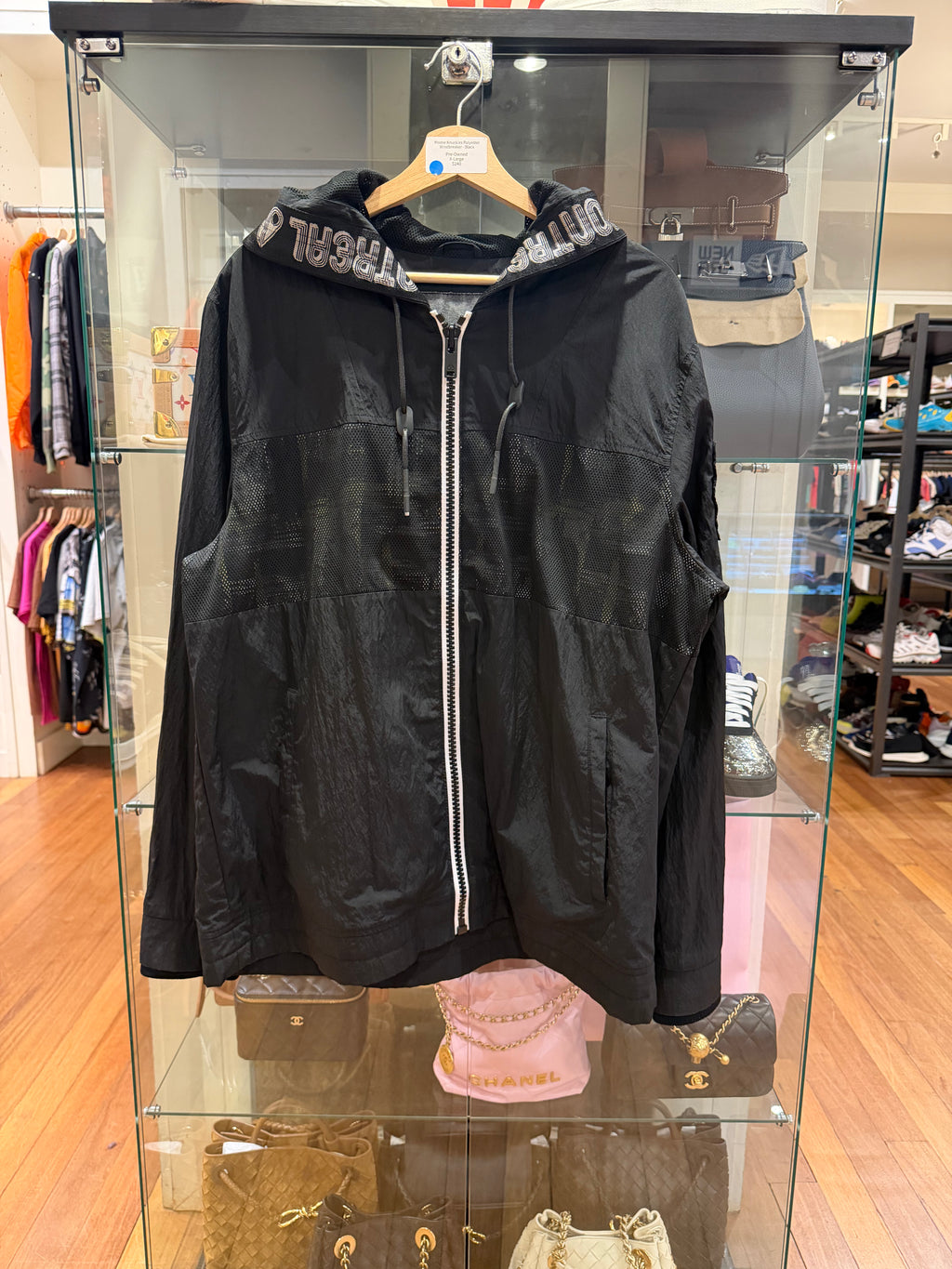 Moose Knuckles Polyester
Windbreaker - Black