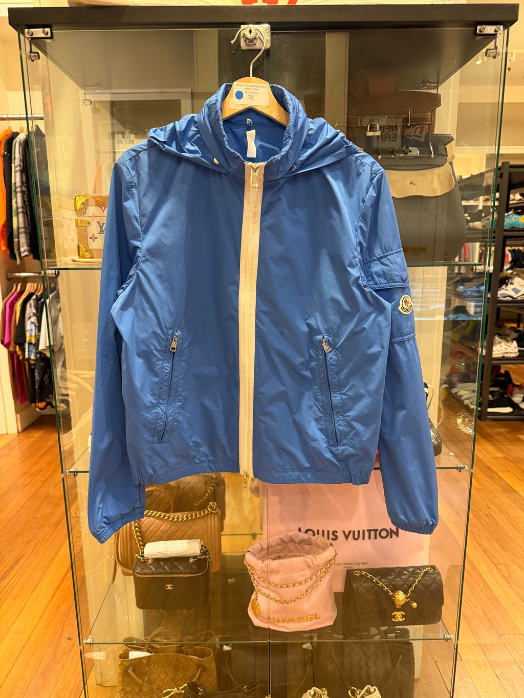 Moncler Brize Windbreaker
Jacket - Blue