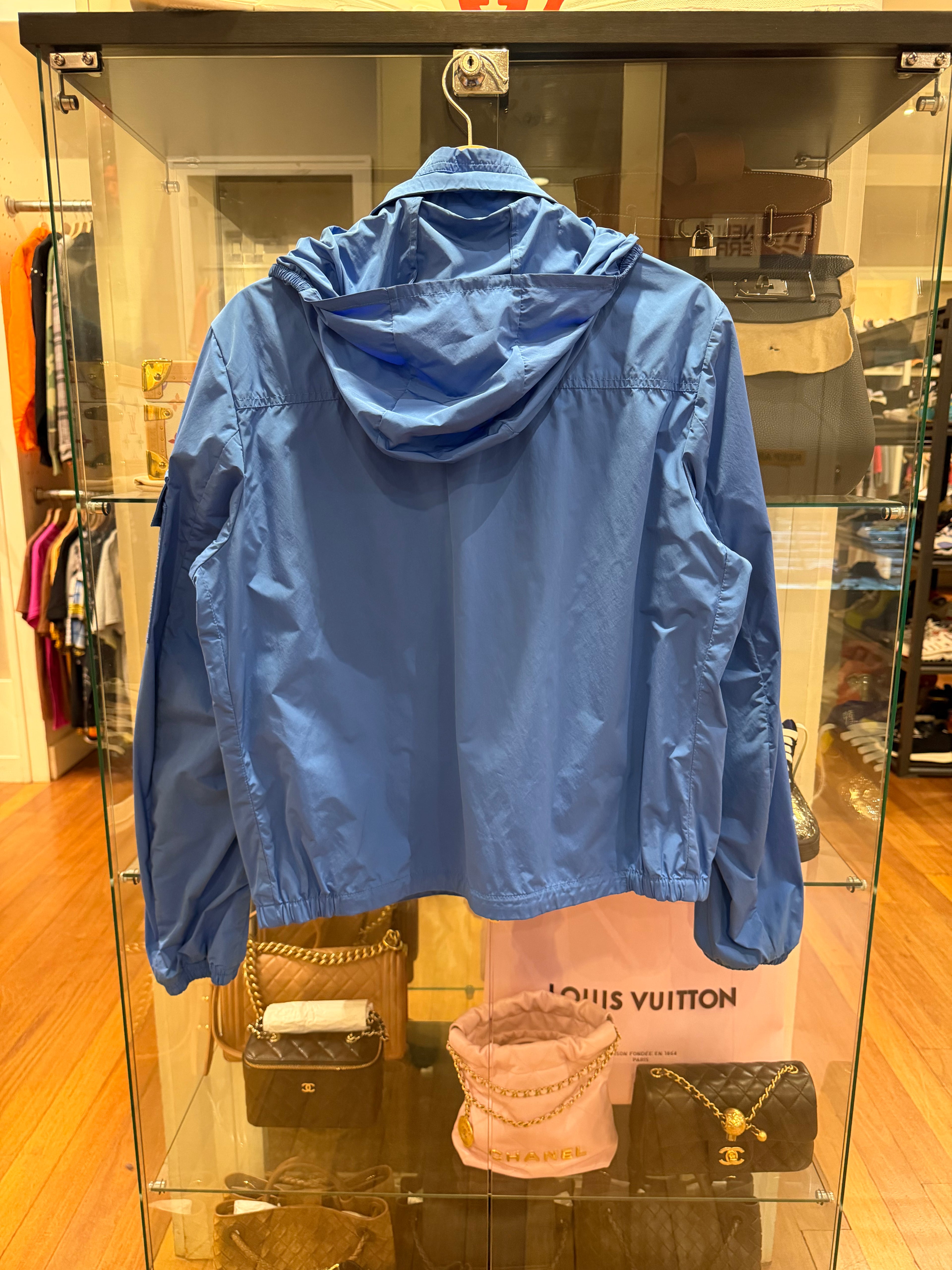Moncler Brize Windbreaker
Jacket - Blue