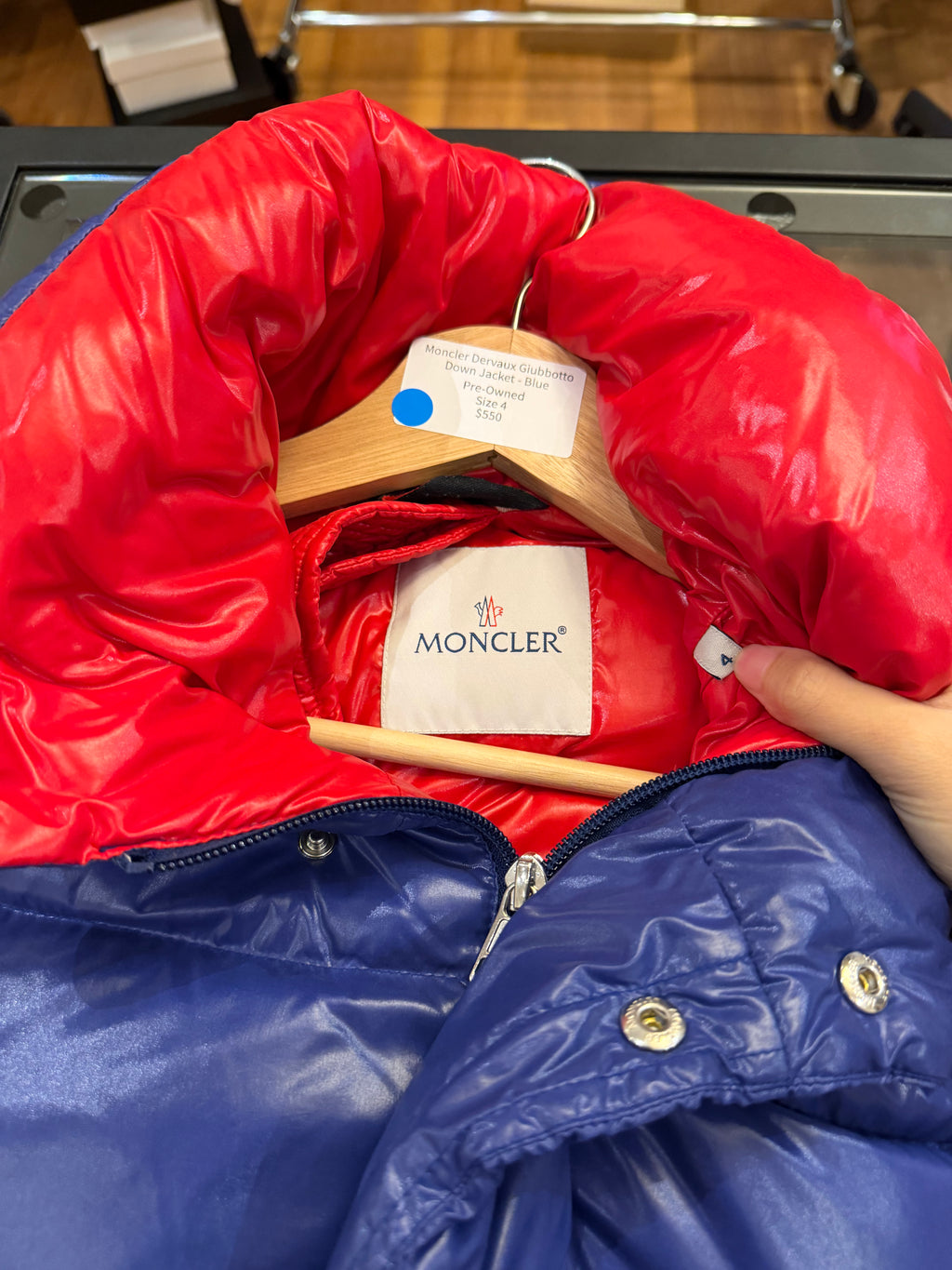 Moncler Dervaux Giubbotto
Down Jacket - Purple/Blue
