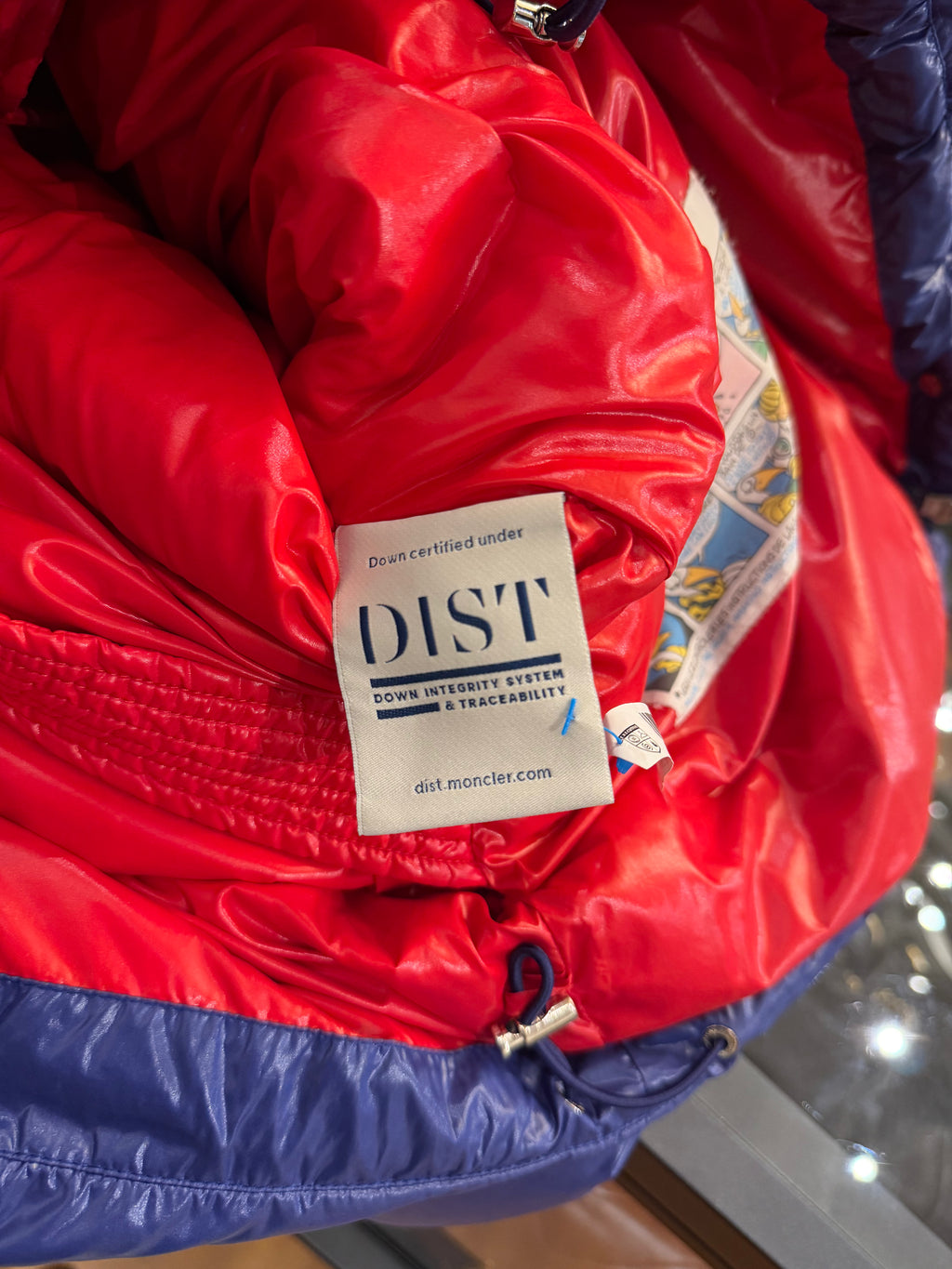 Moncler Dervaux Giubbotto
Down Jacket - Purple/Blue