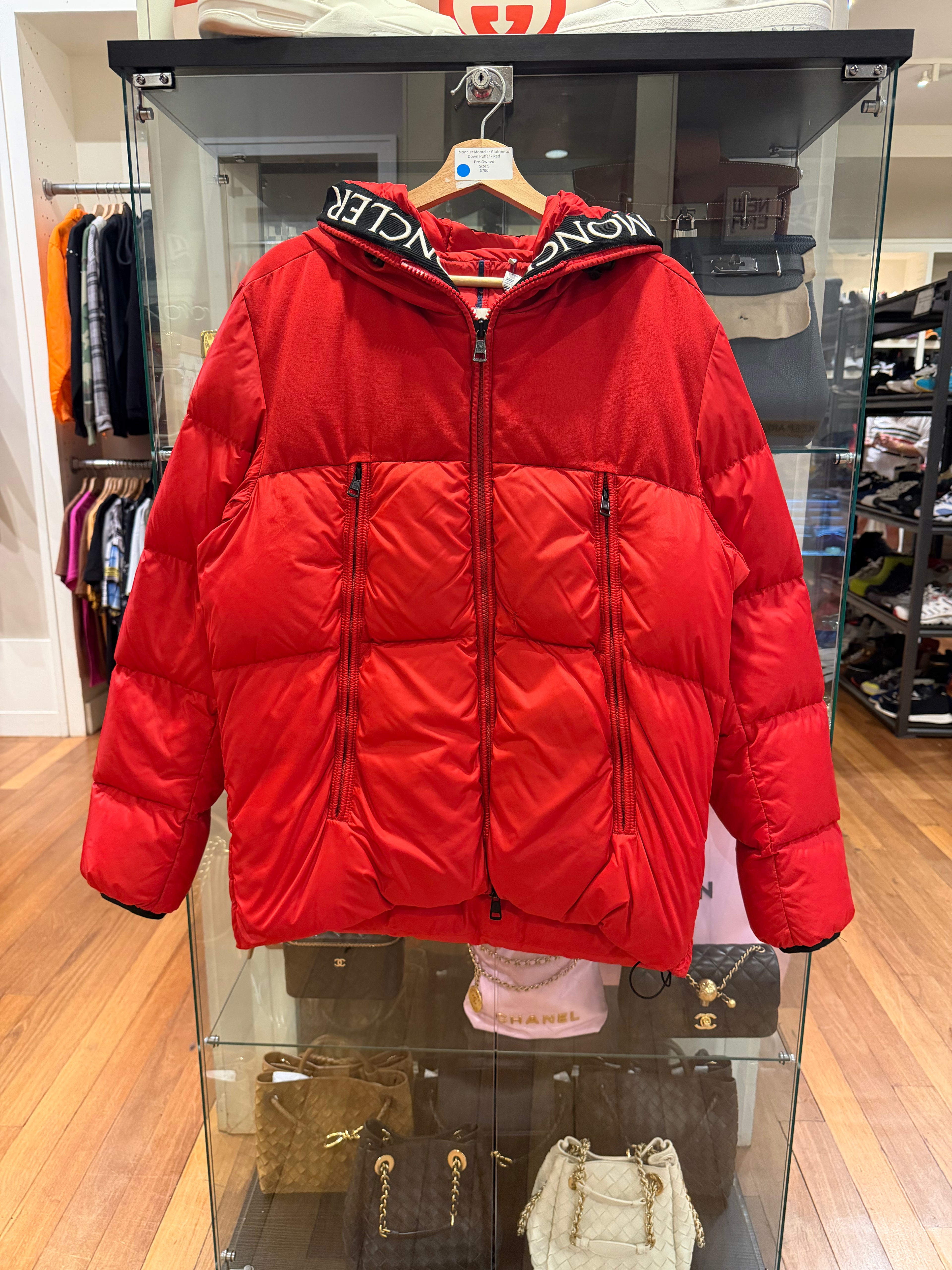 Moncler Montclar Giubbotto
Down Puffer - Red