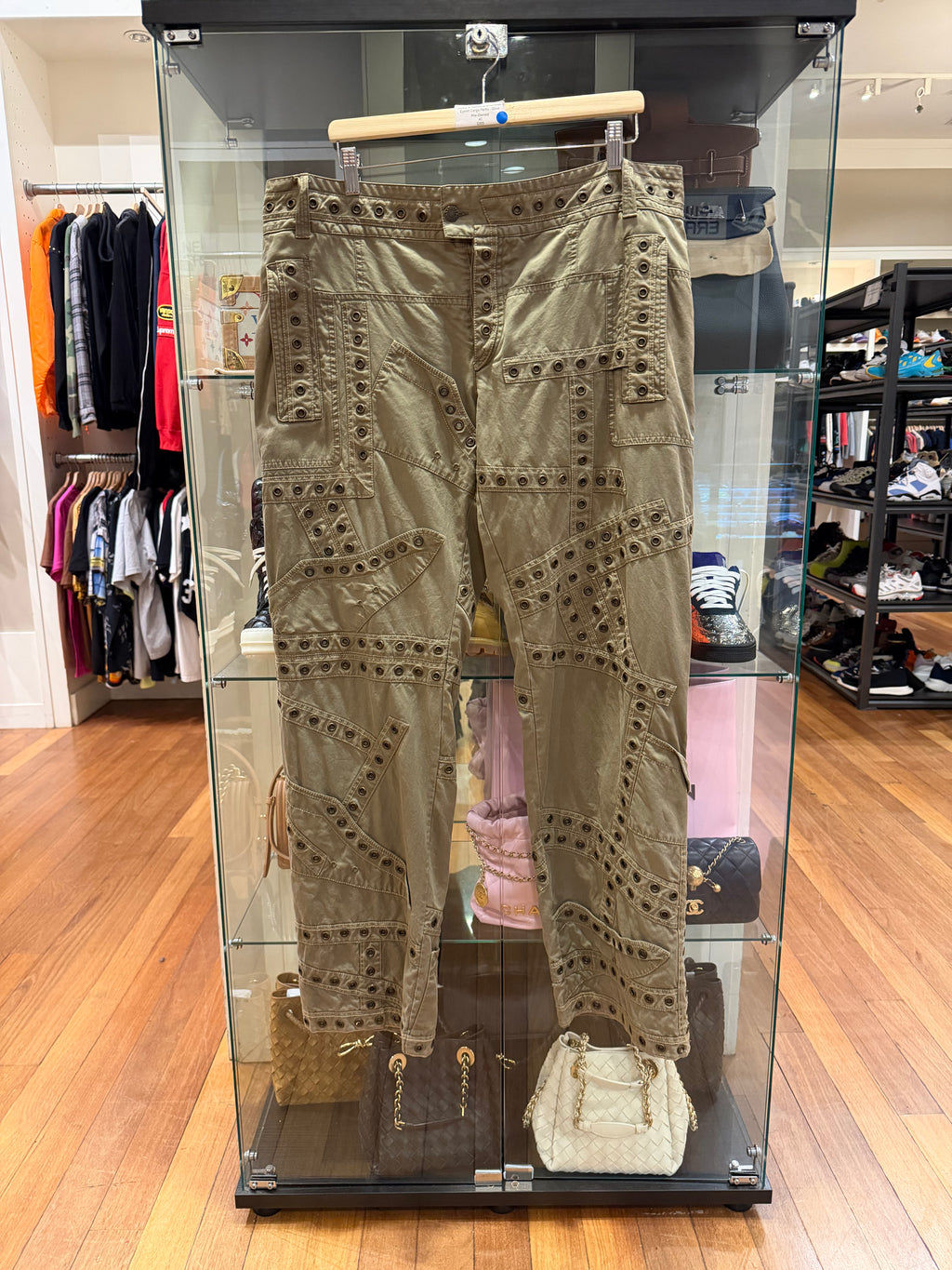Doice & Gabbana Grommet
Eyelet Cargo Pants - Olive