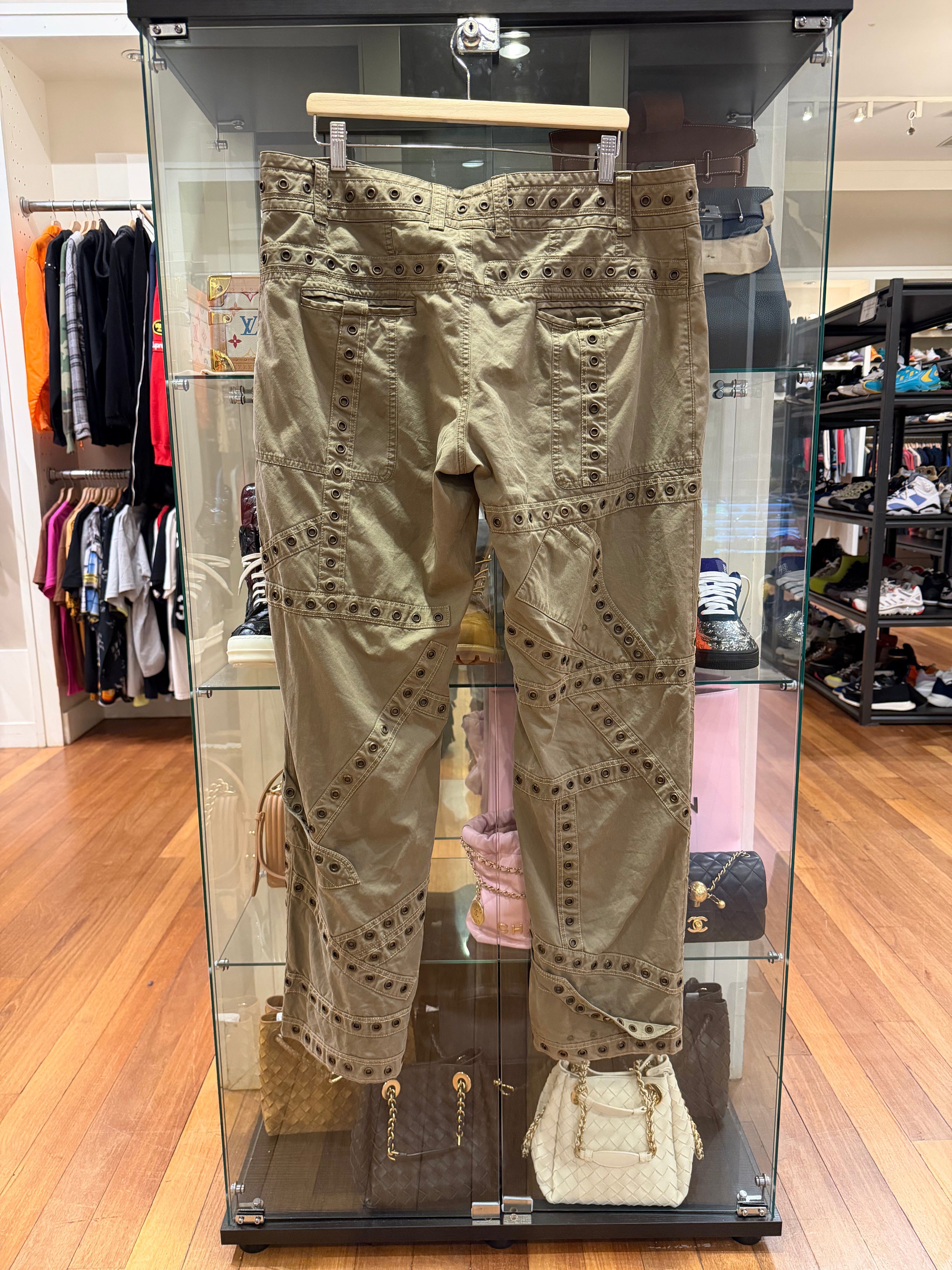 Doice & Gabbana Grommet
Eyelet Cargo Pants - Olive