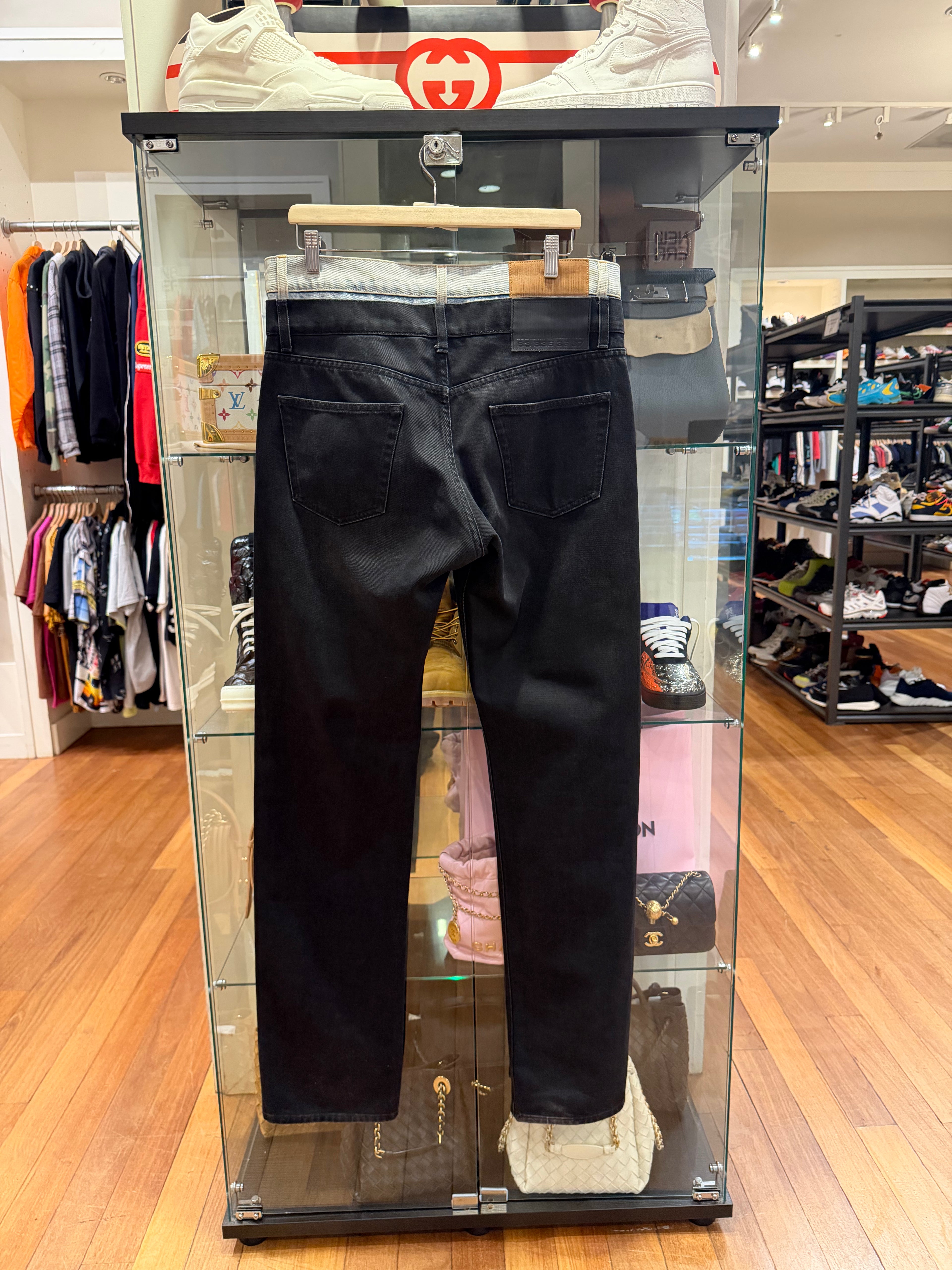 Vetements Double Waist
Denim Jeans - Black